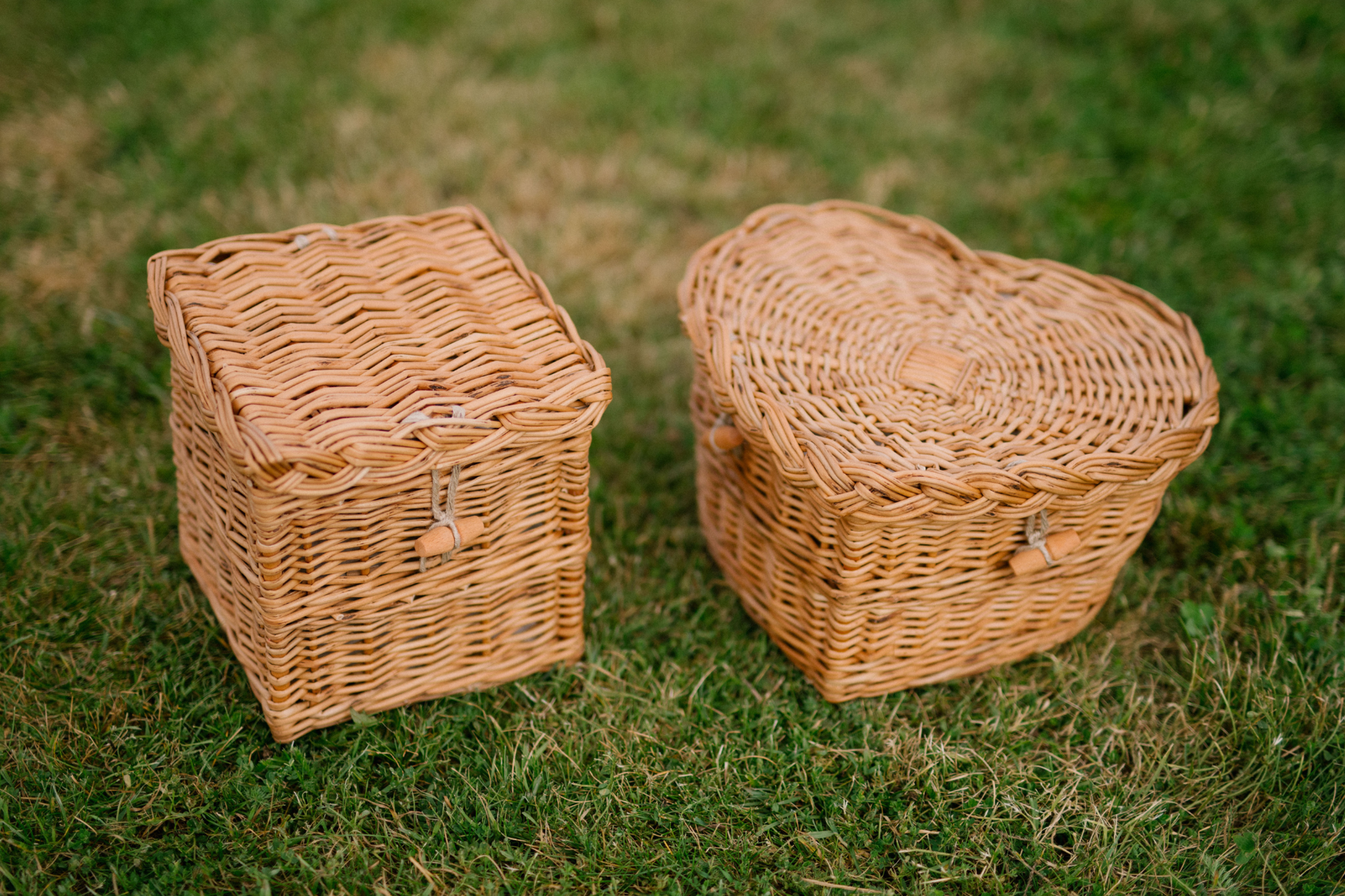 willow biodegradable urns in square and heart shapes.