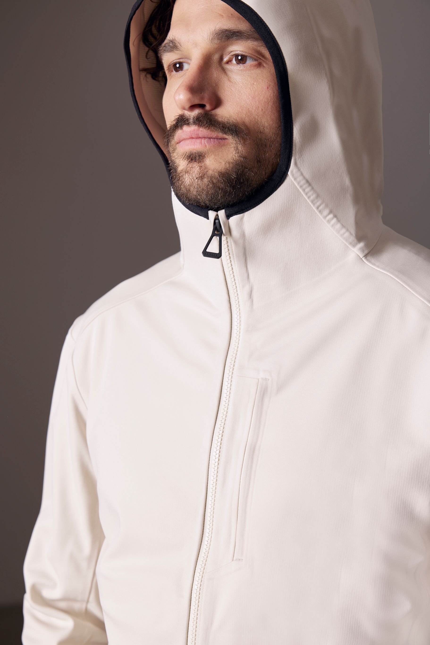 即完売 HIIT PULL-OVER TECH JACKET / BLACK 即完売 HIIT PULL-OVER TECH JACKET / BLACK PULL-OVER TECH JACKET