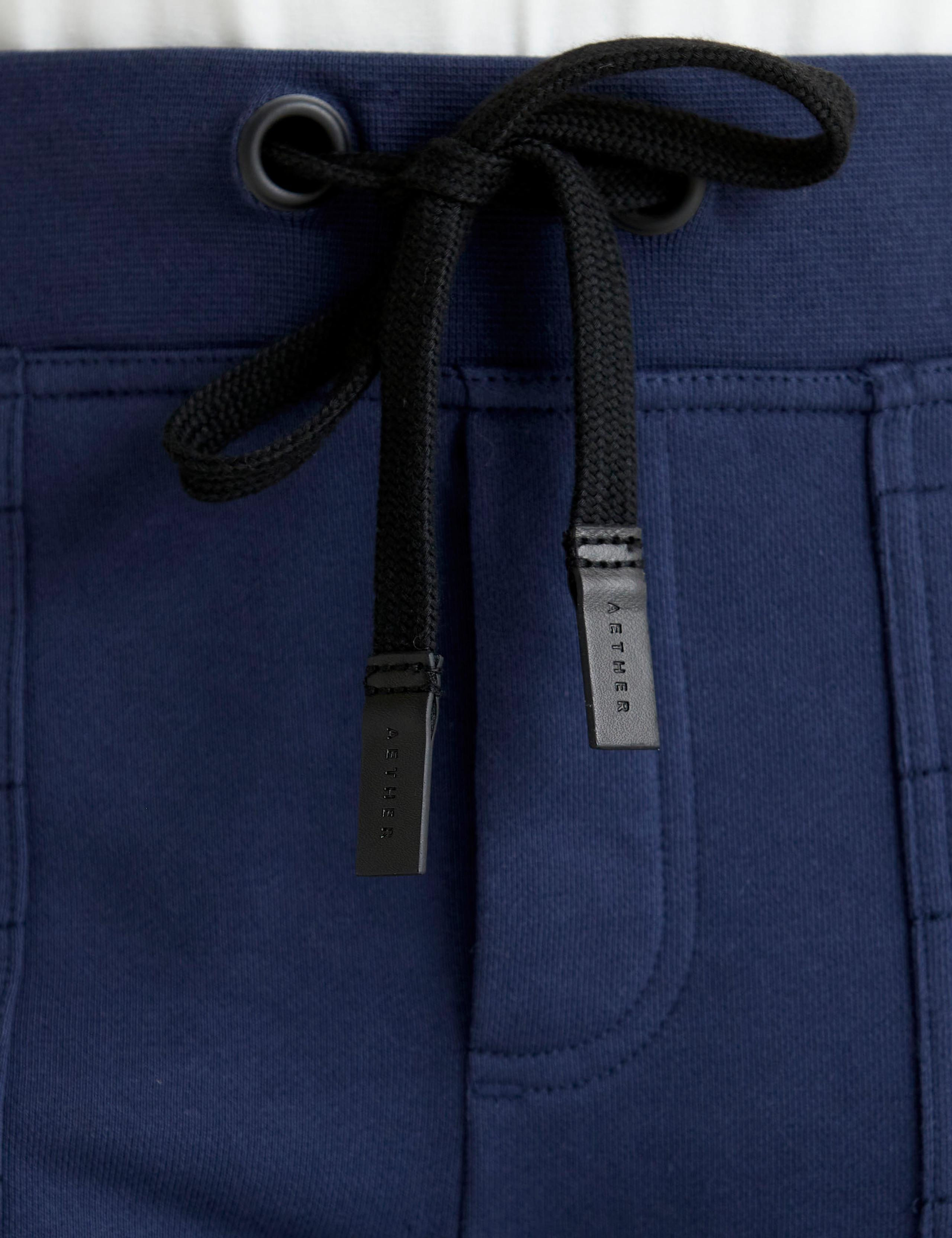 Closeup view of Felix Pant waistband