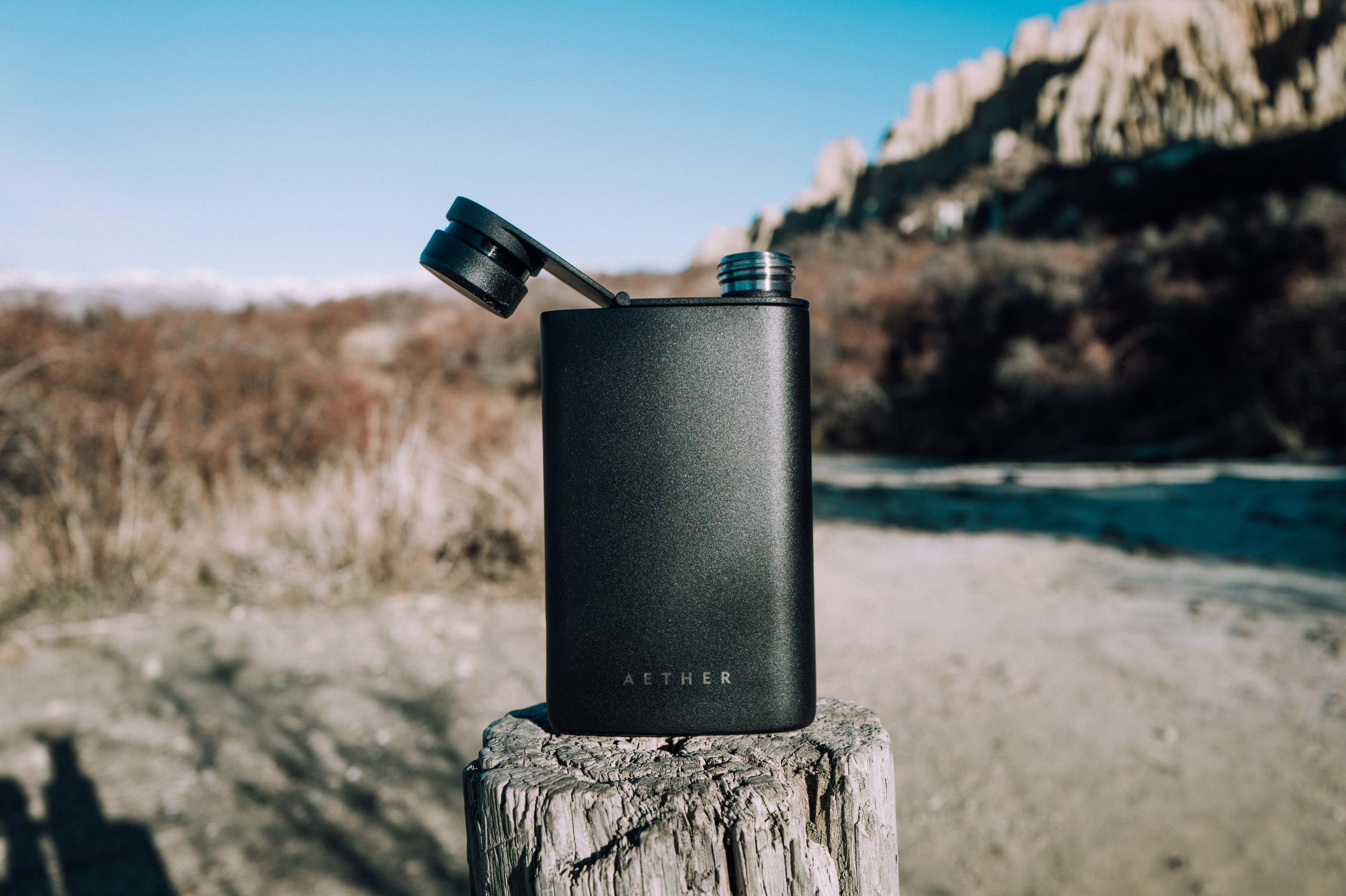 Still shot of the Aero Flask.