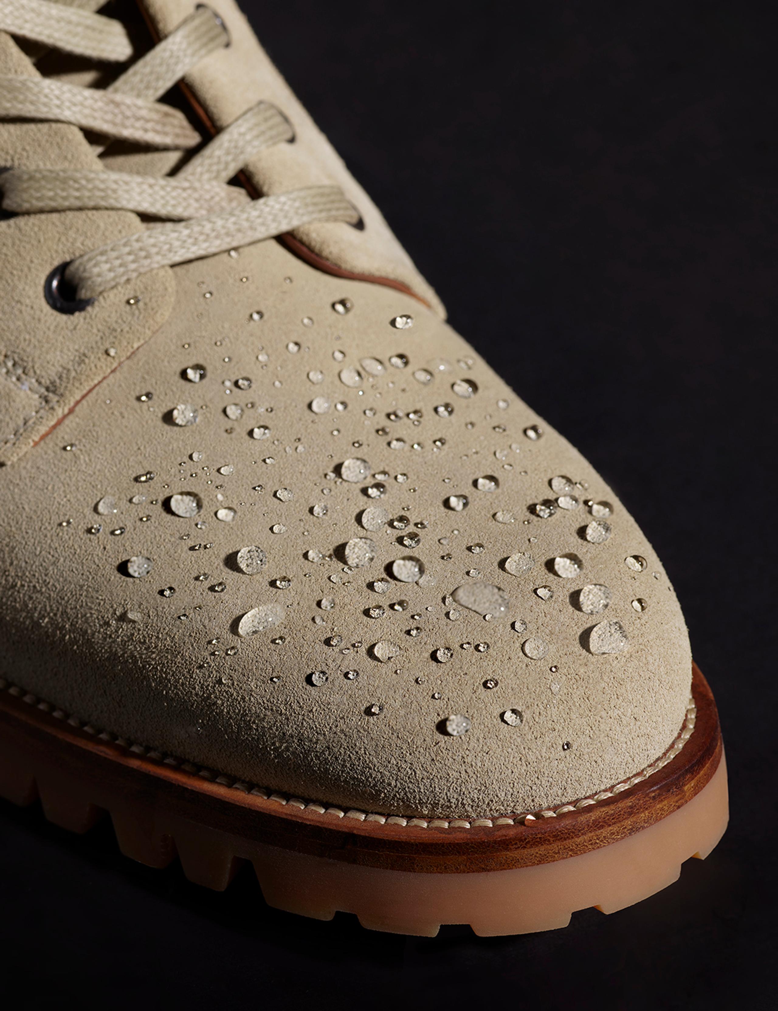 Closeup view of water beads on suede toe of Ojai Boot
