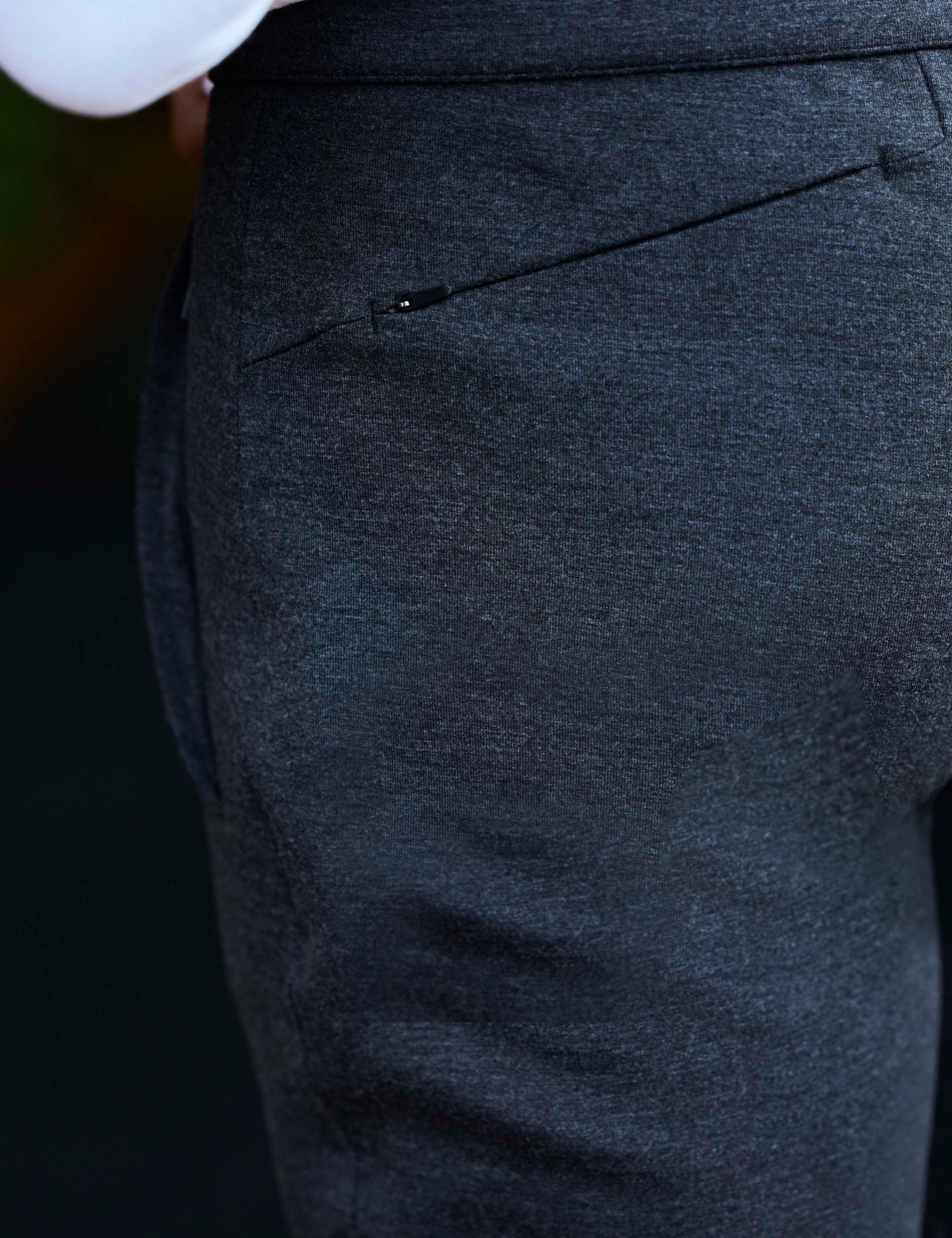 Detail of back pocket zipper of Forge Pant