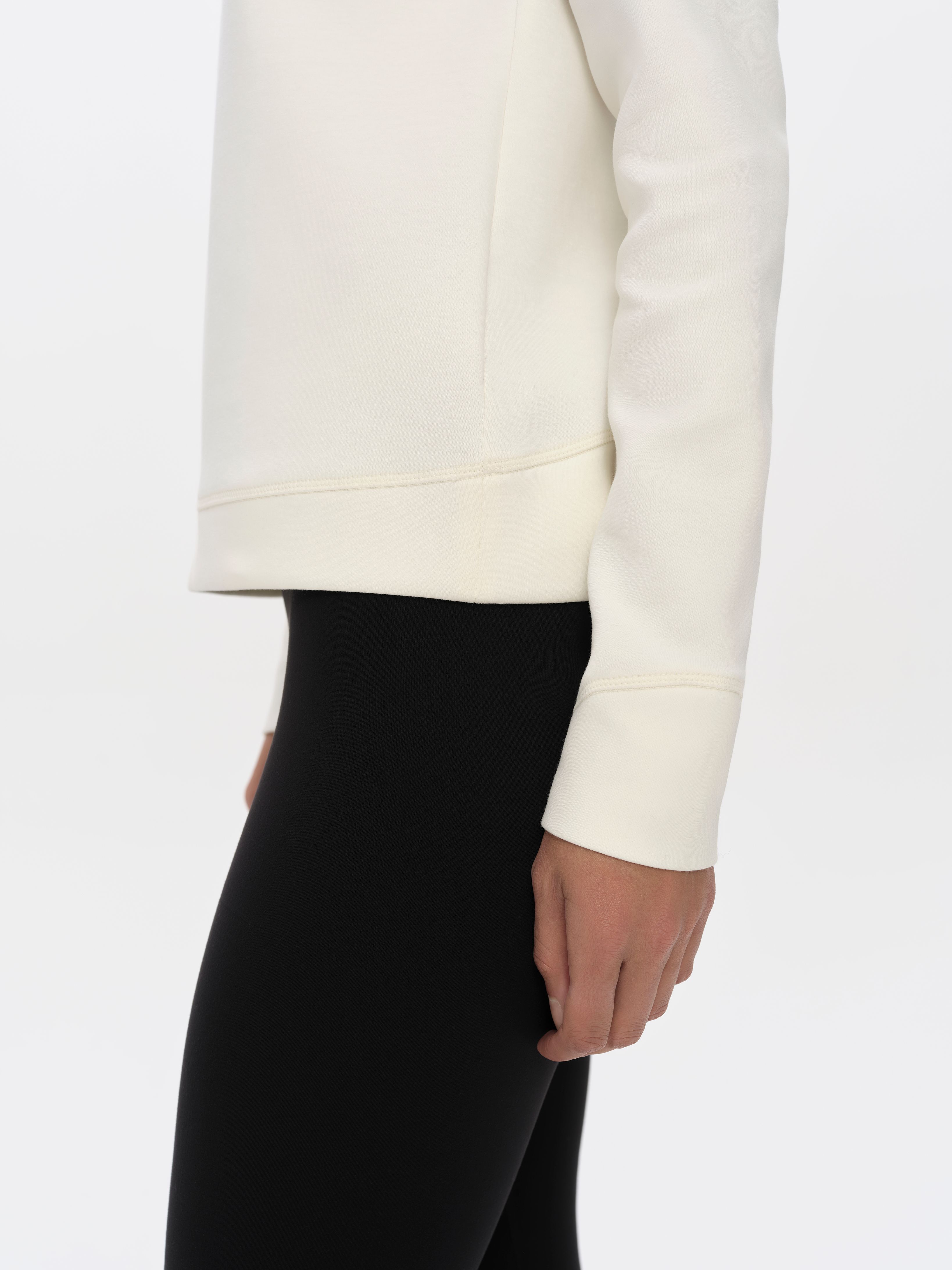 Align Half-Zip Pullover - Onyx Black