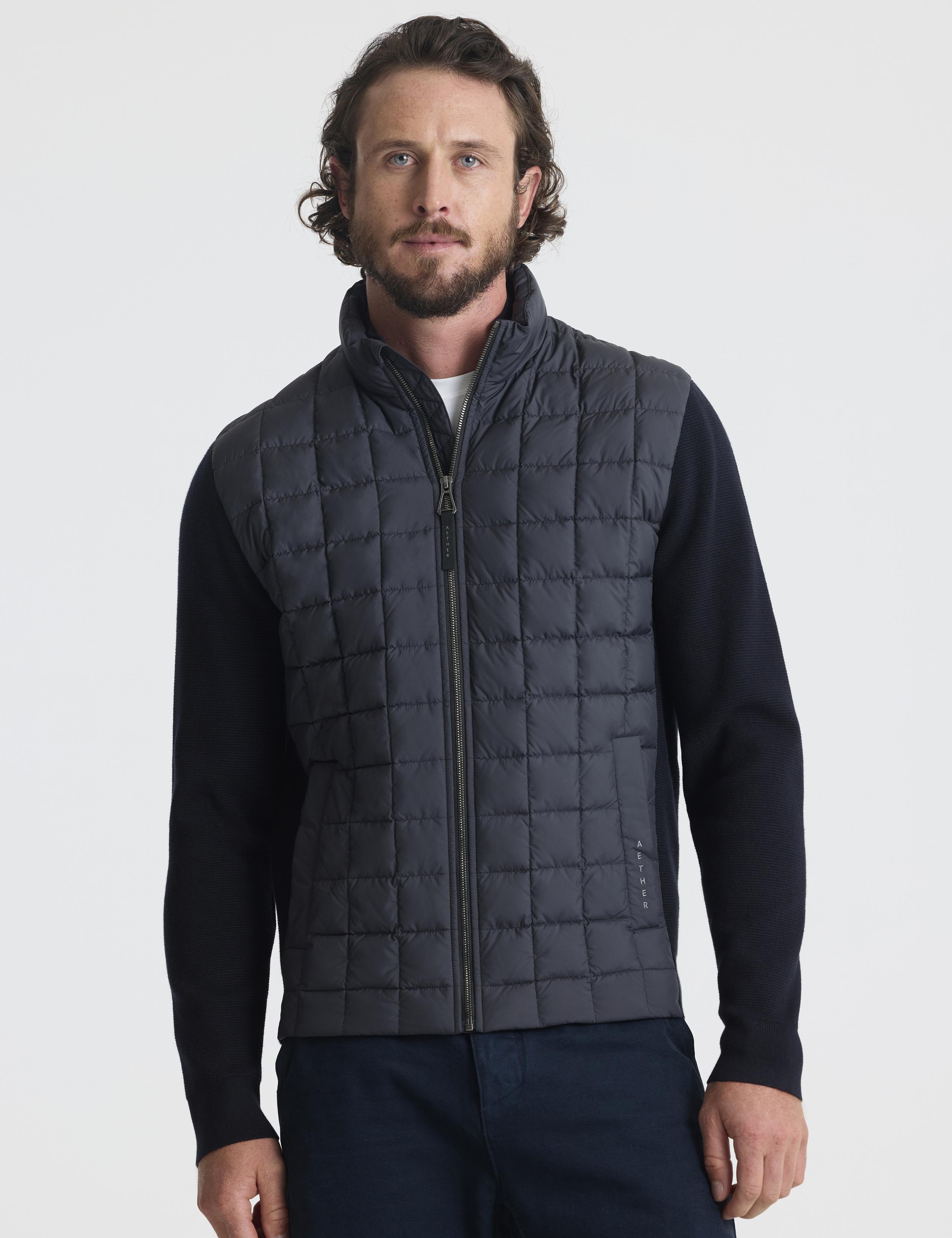Man wearing Phase Full-Zip in Onyx Black