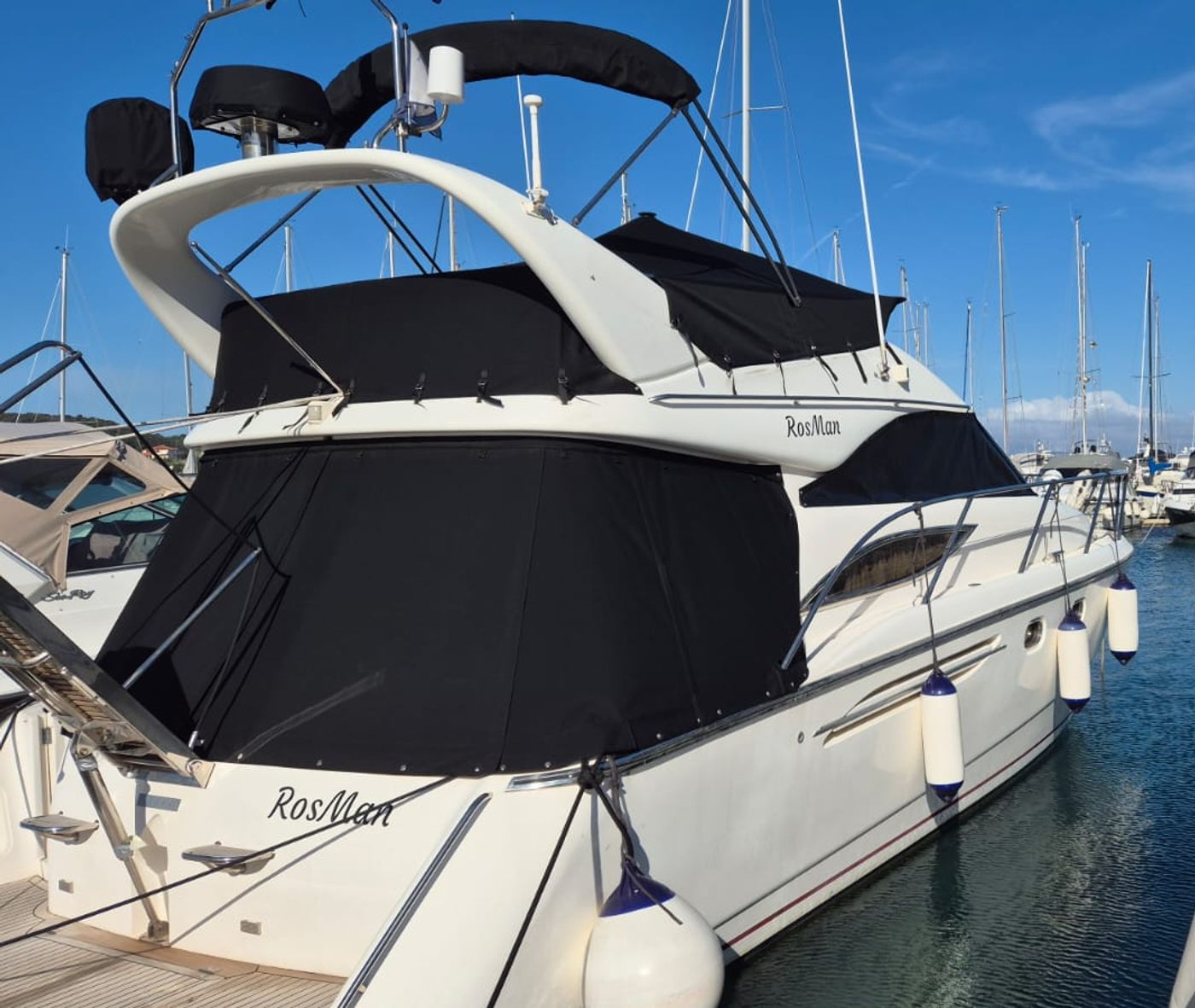 Flybridge tende – brodska tenda po mjeri, fotografija 1