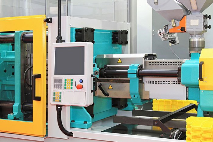 plastic-injection-molding-machine.jpg
