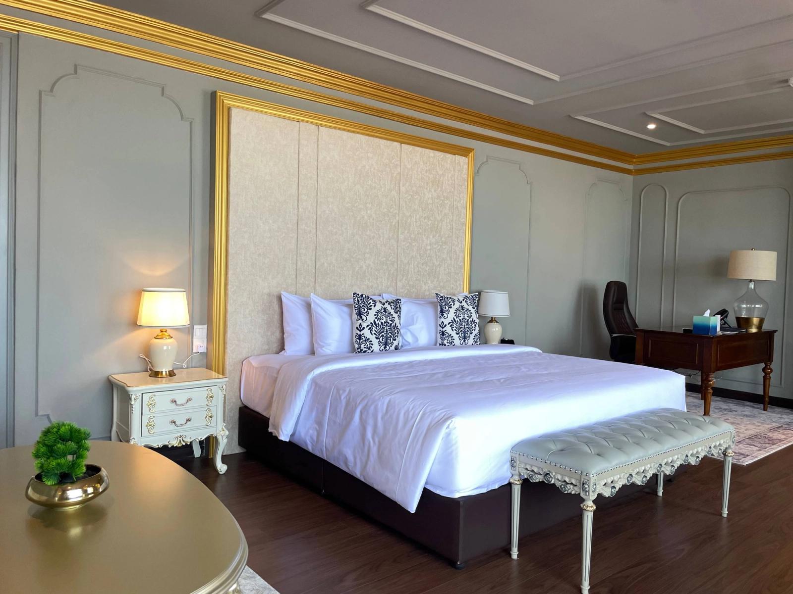The Lisbon Melaka — 25