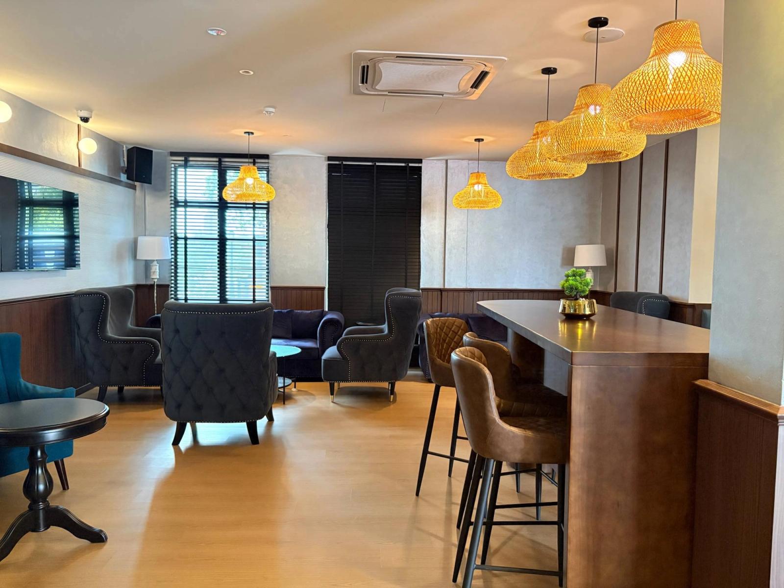 The Lisbon Melaka — 12