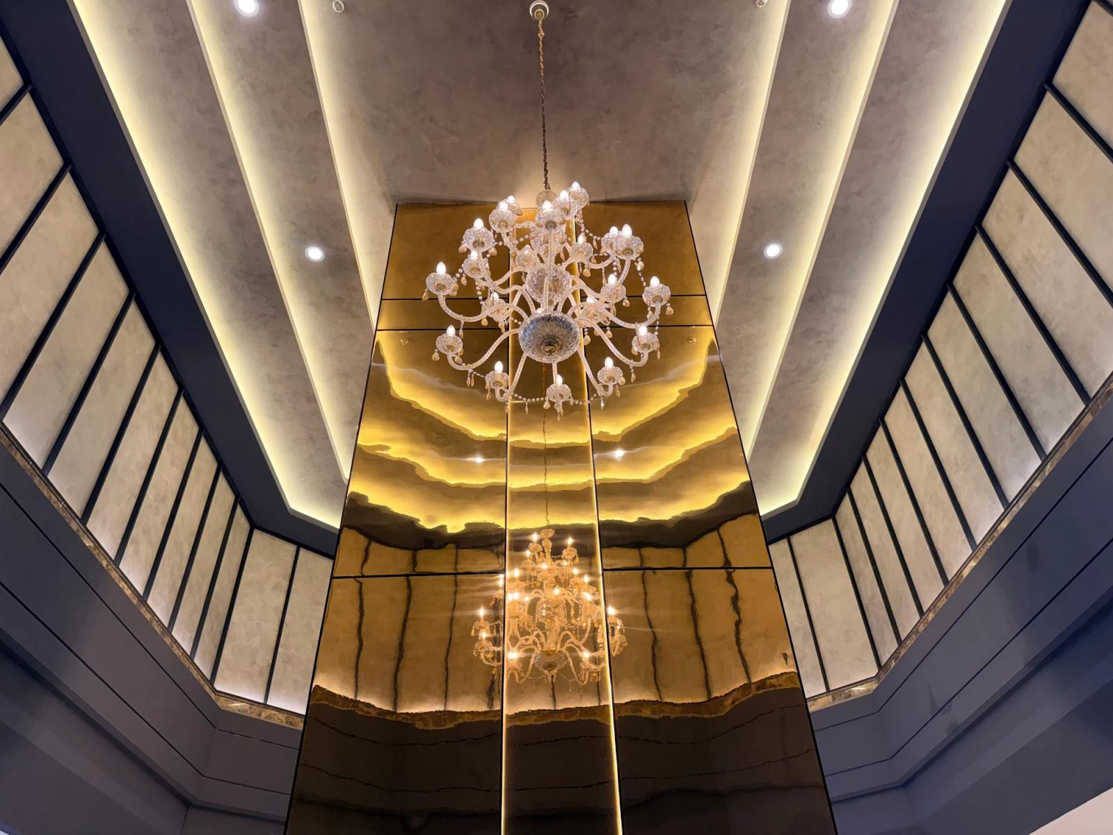 Hotel — 2