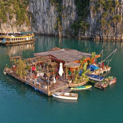 Lan Ha Floating Homestay