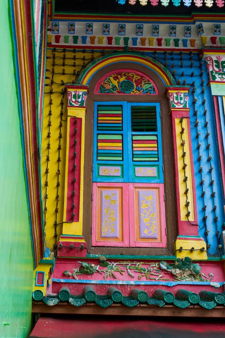 colourful buildings on Little India in Singapore