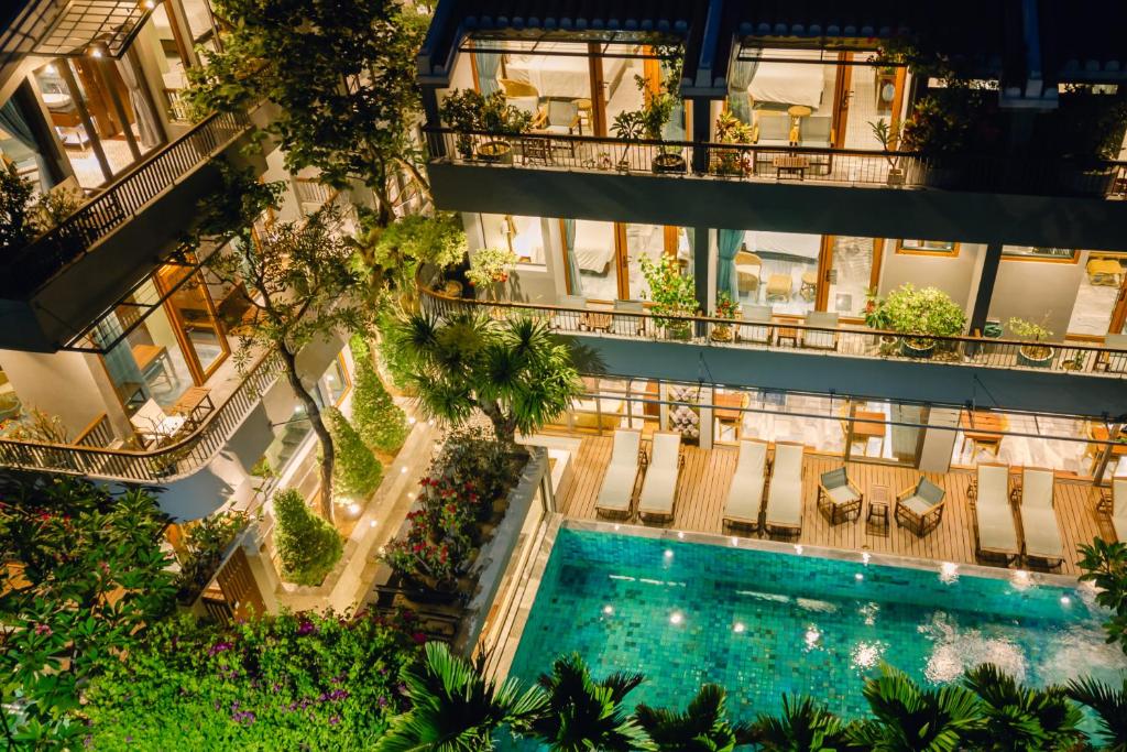 CHiEM - The Beachside Boutique Hotel & Villa