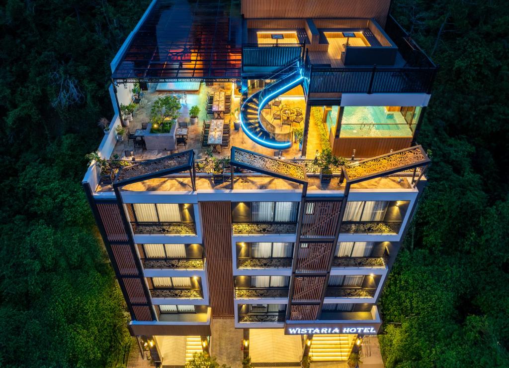 Cat Ba Wistaria Hotel