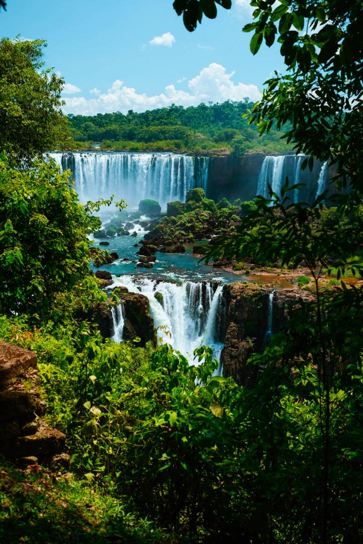 iguazu falls in brazil