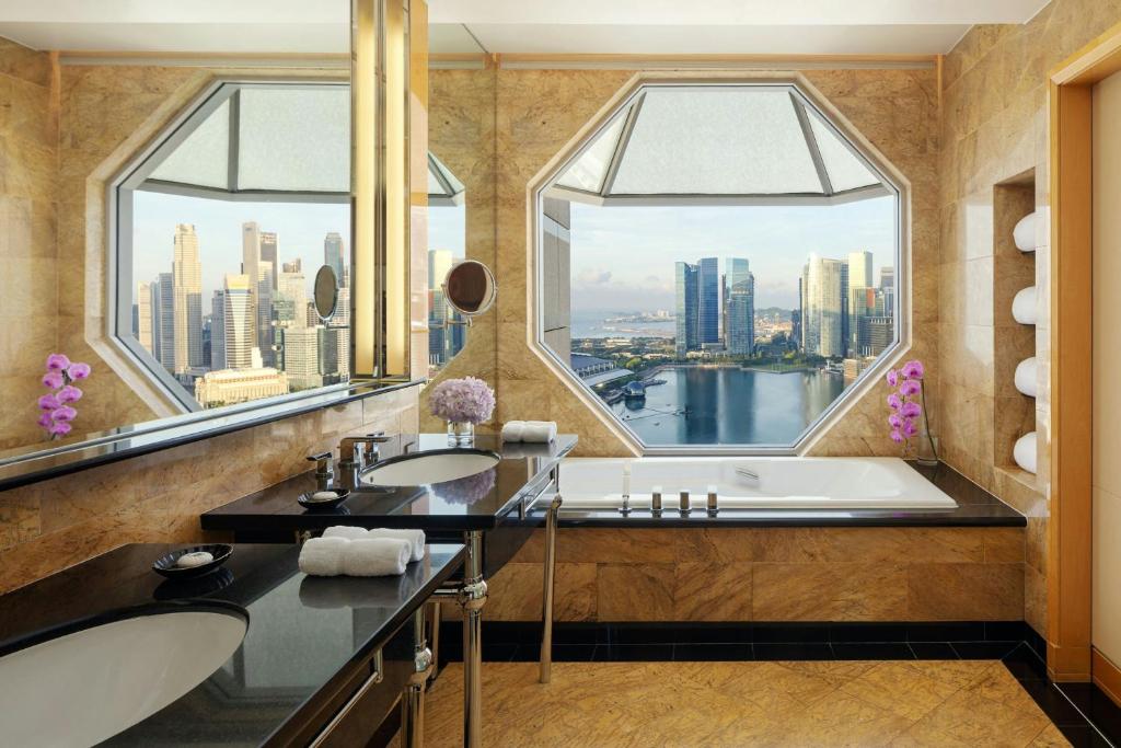 The Ritz-Carlton, Millenia Singapore