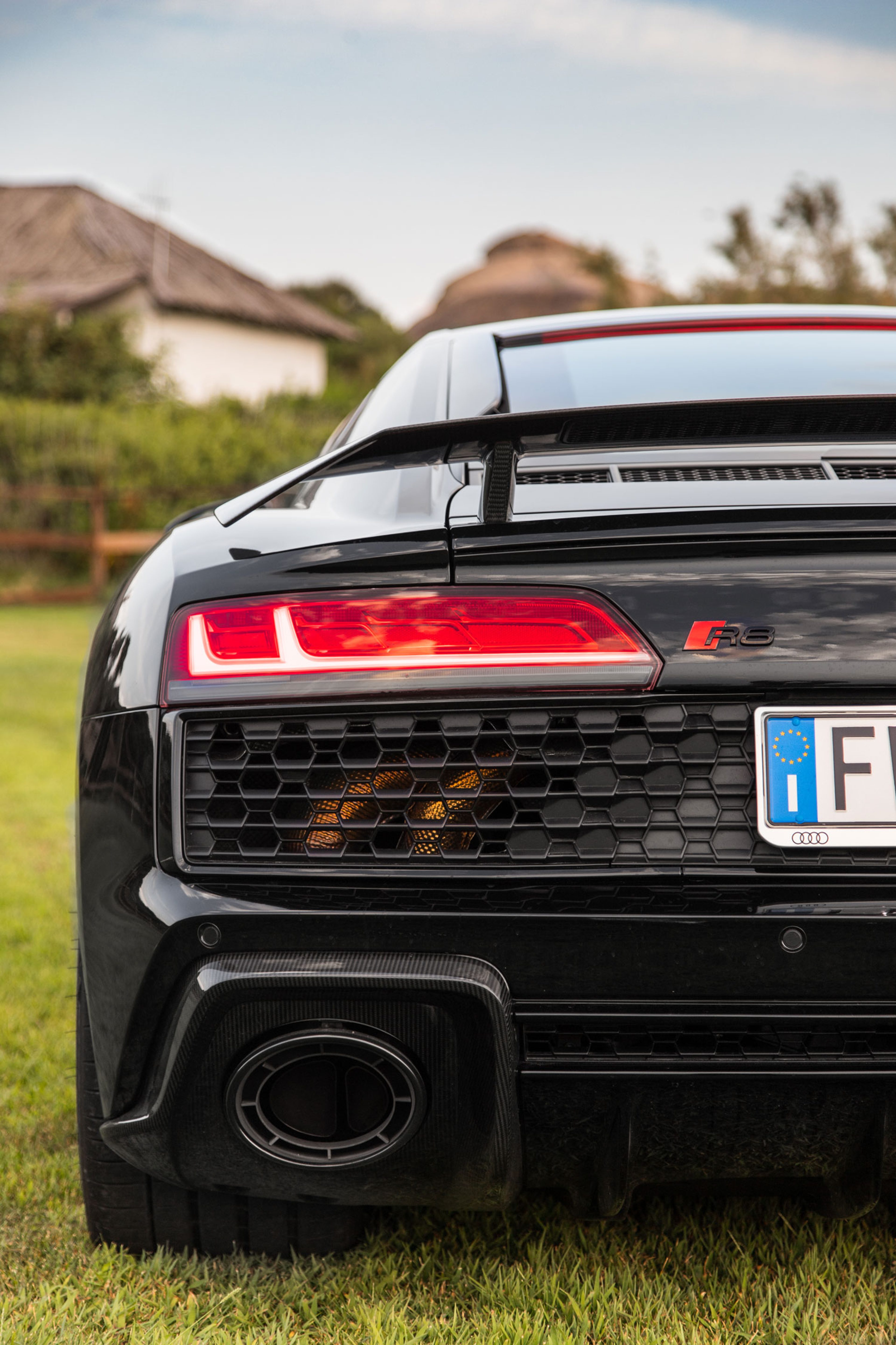 Audi R8 V10