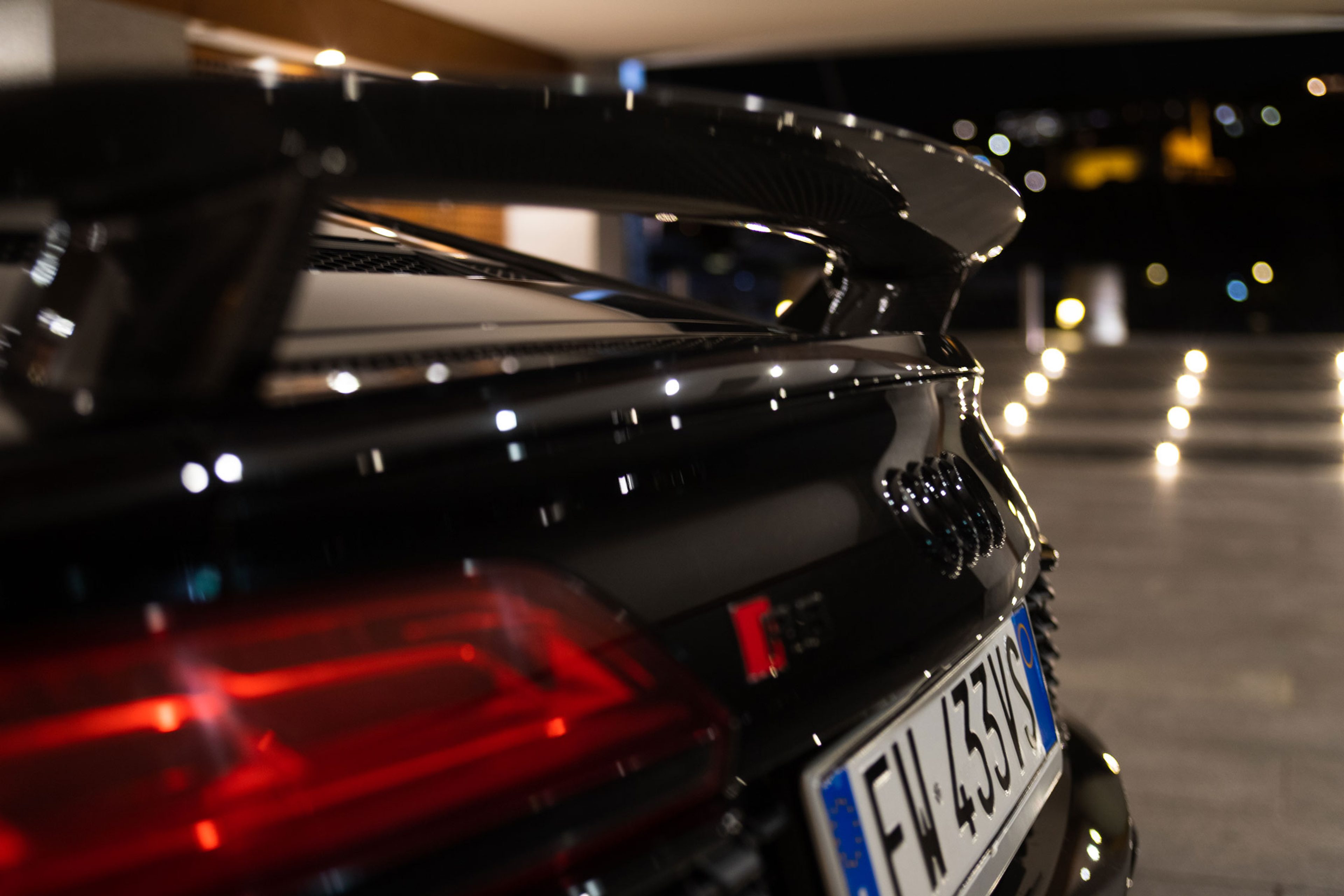 Audi R8 V10