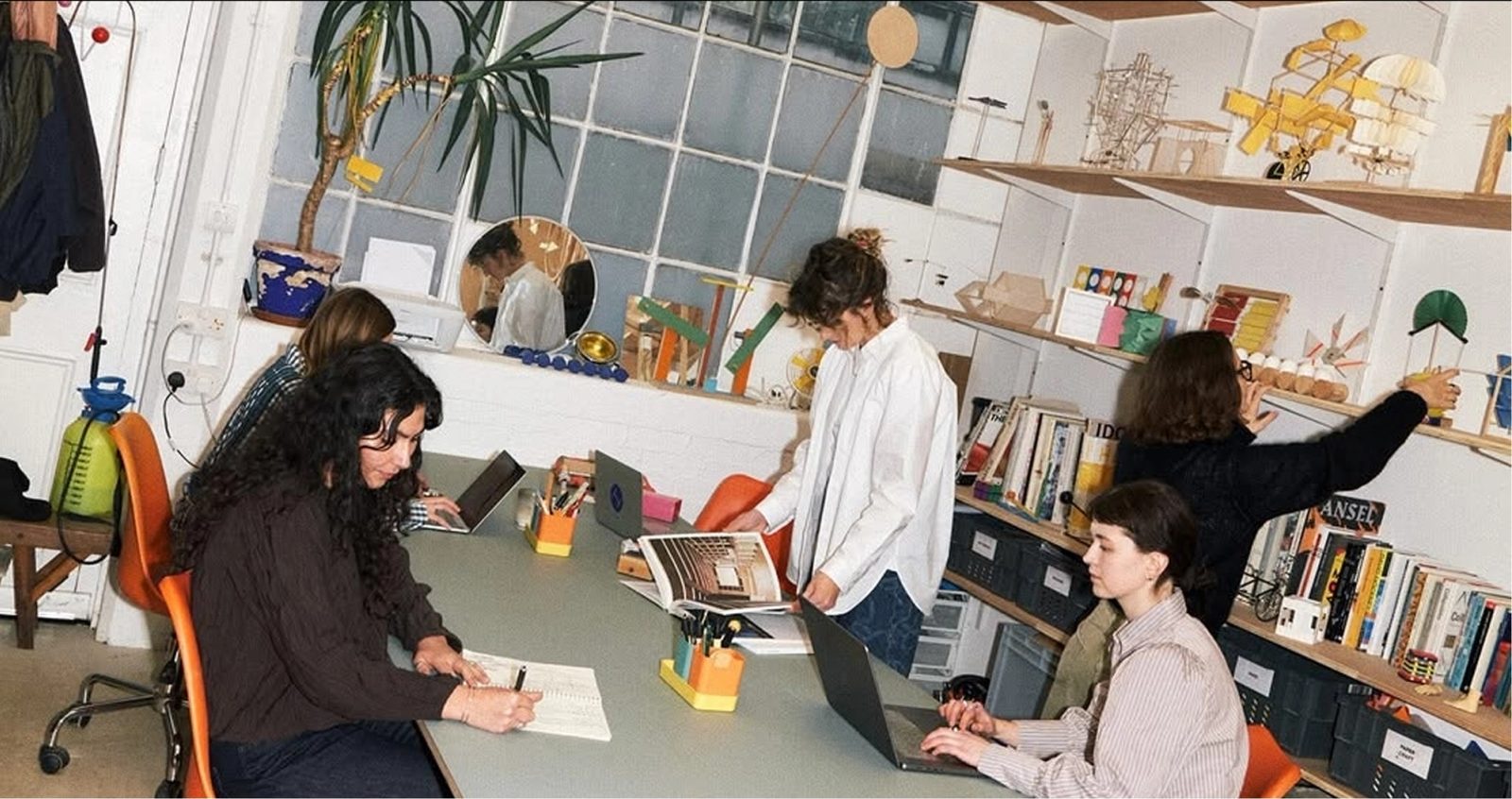 The Le Hub studio during a work session