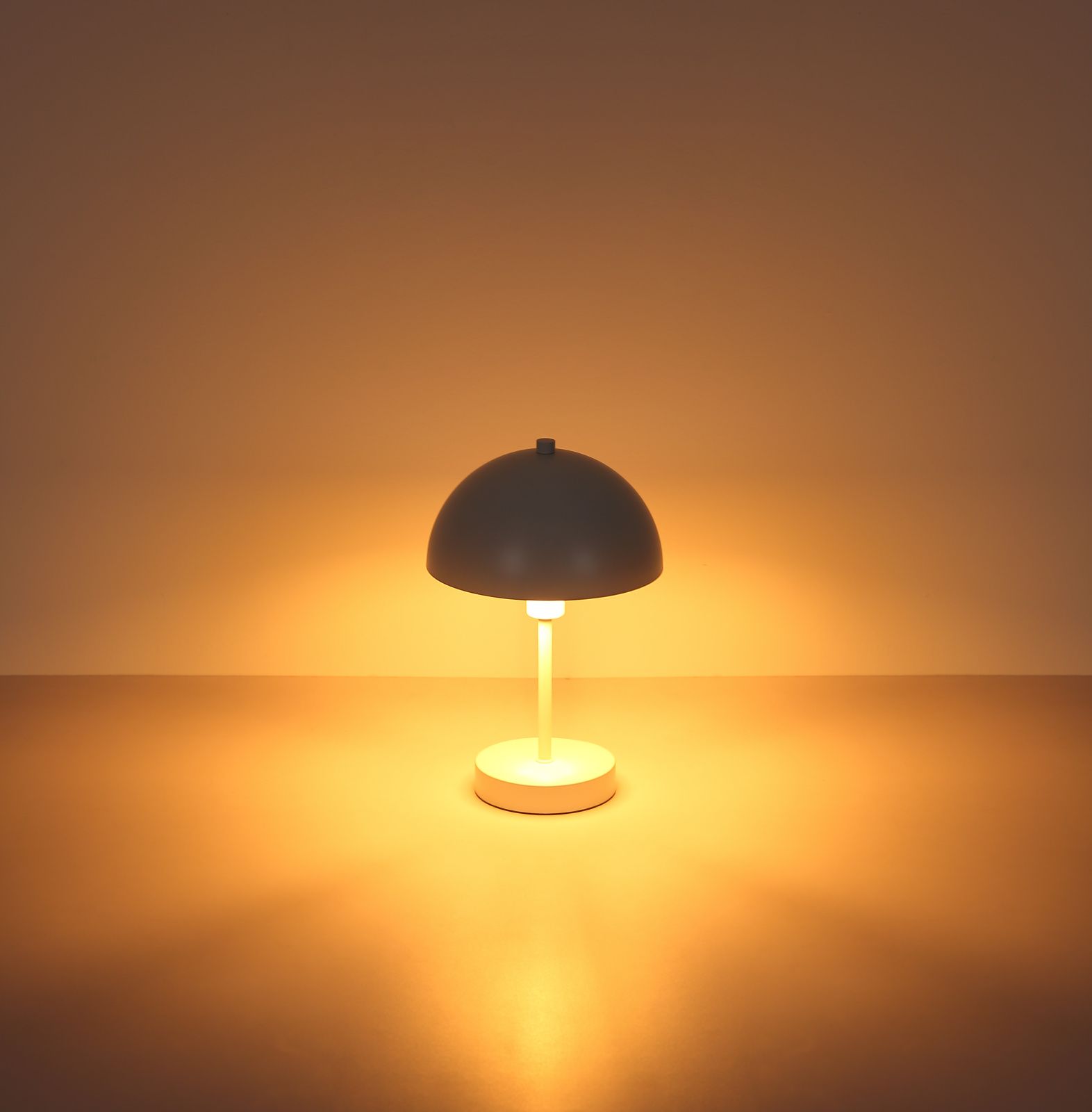 GLOBO ATOMA I 24009W stolová lampa