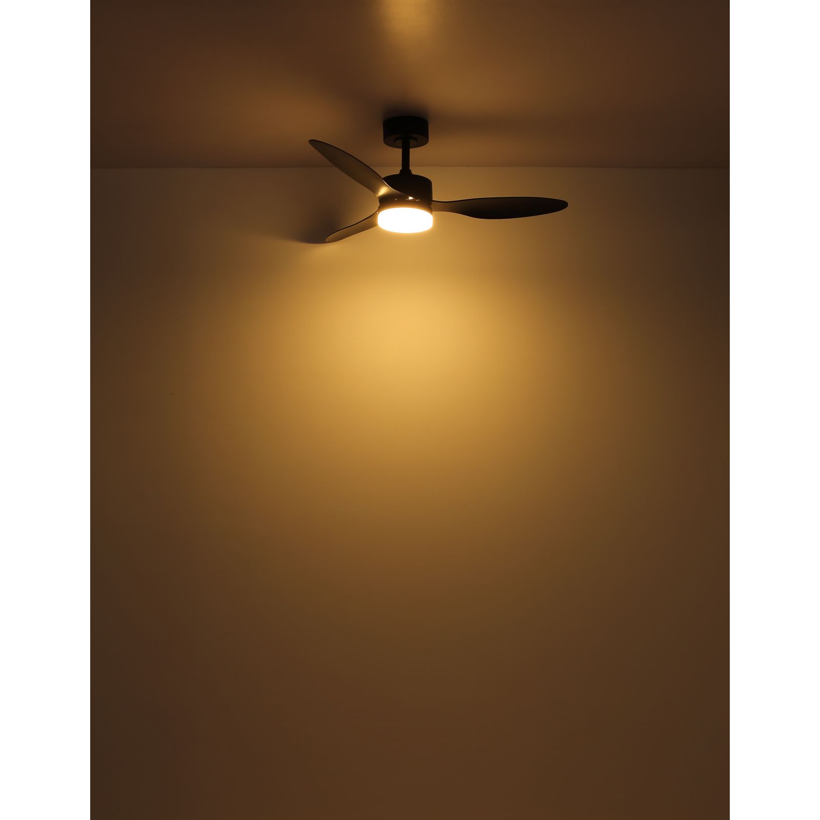 GLOBO BLACKWELL 03608 ventilátor