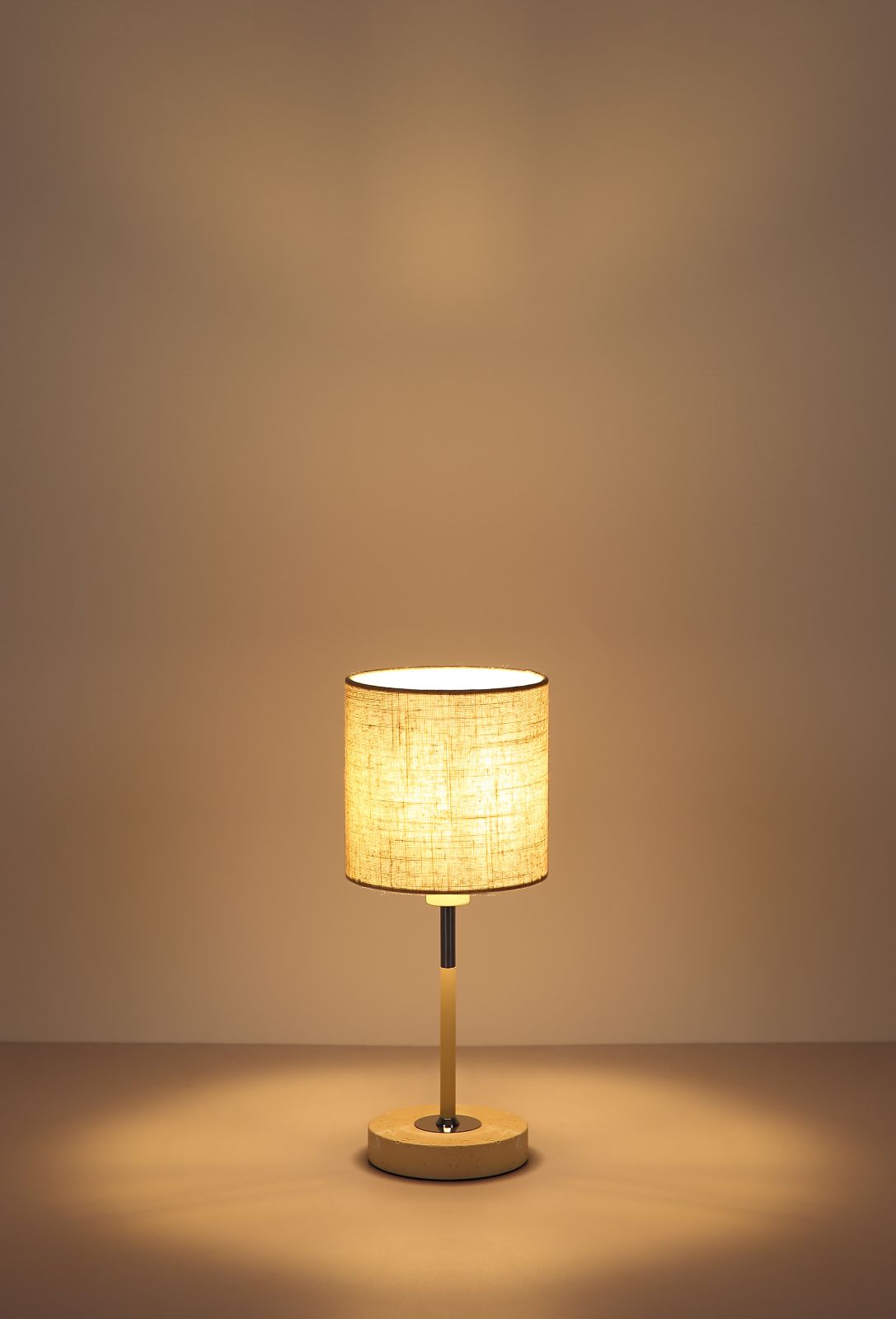GLOBO DELEON 15968T stolová lampa