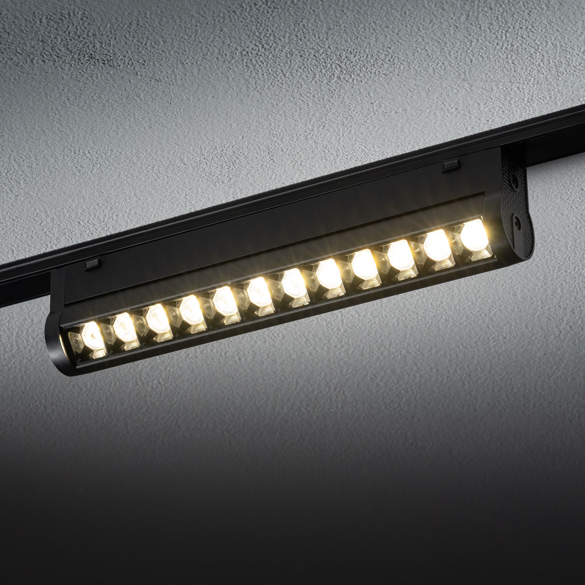 UT-LVM FOCUS SWING LED 12W 11336
