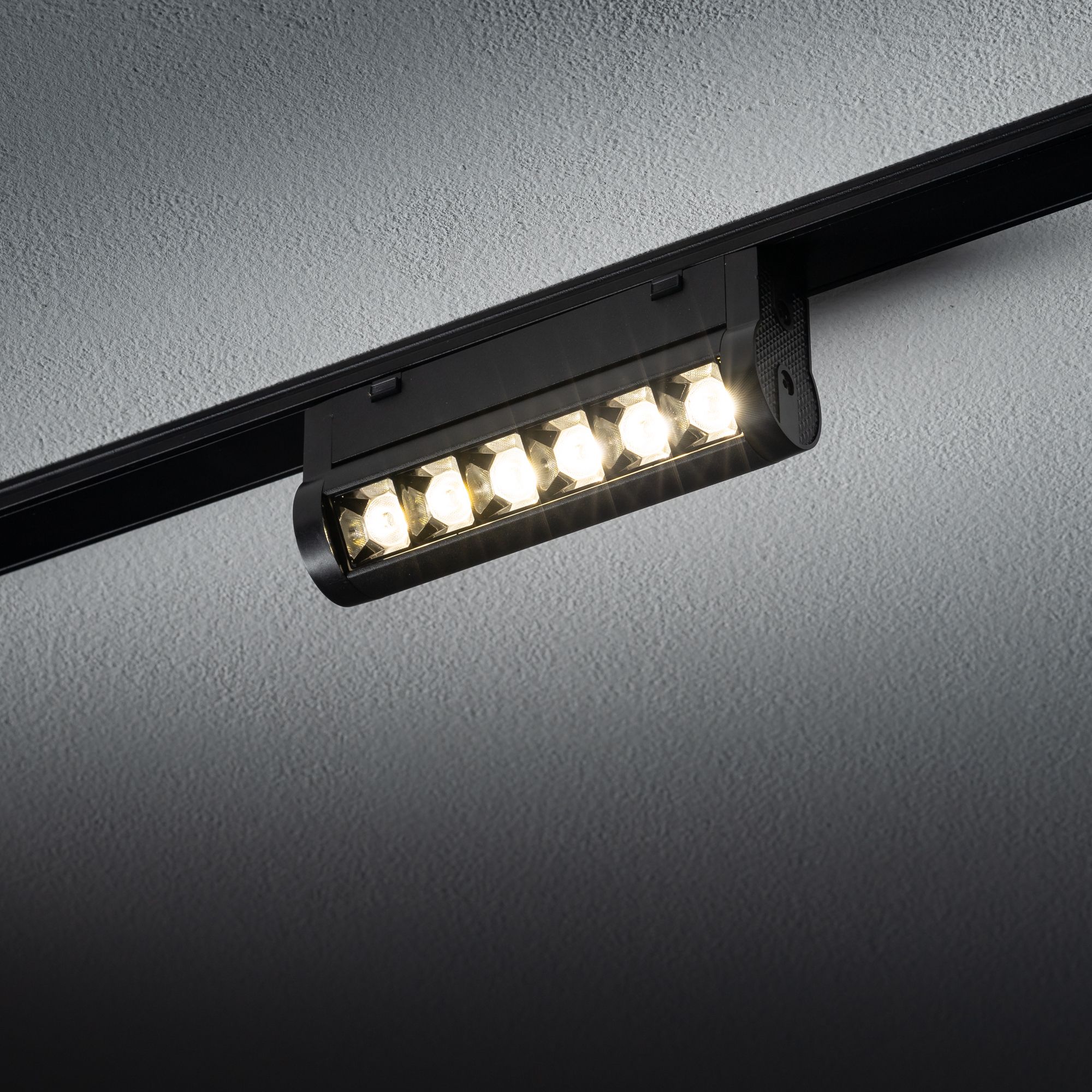 UT-LVM FOCUS SWING LED 6W 11335