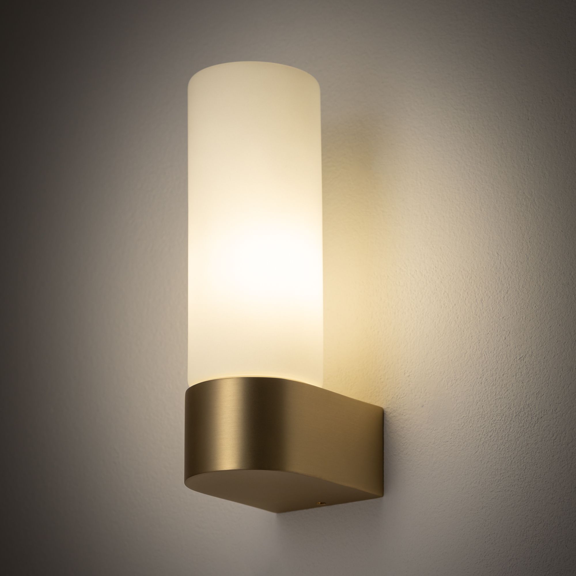 NATALIE I BRASS 10724