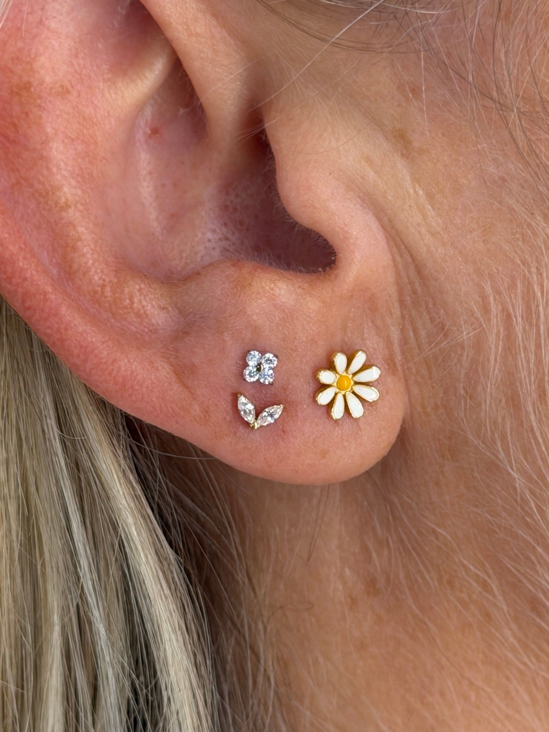 Piercingy ušného laloka