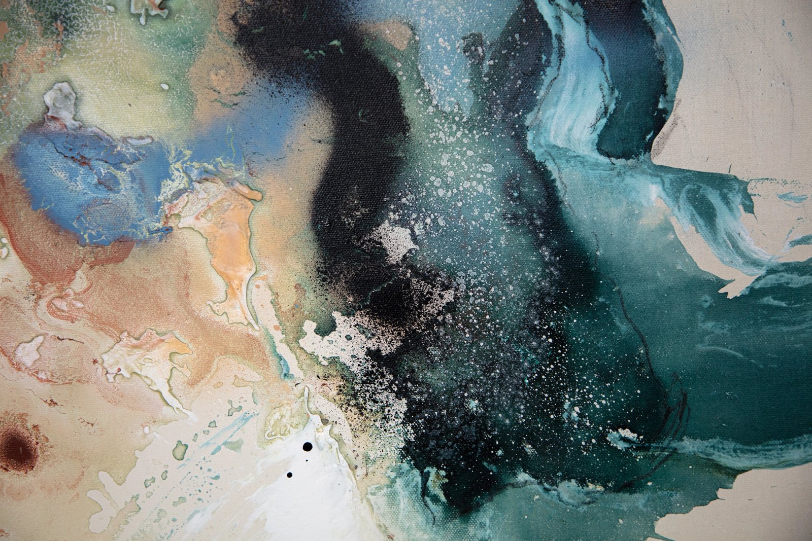 The atom (detail 2)