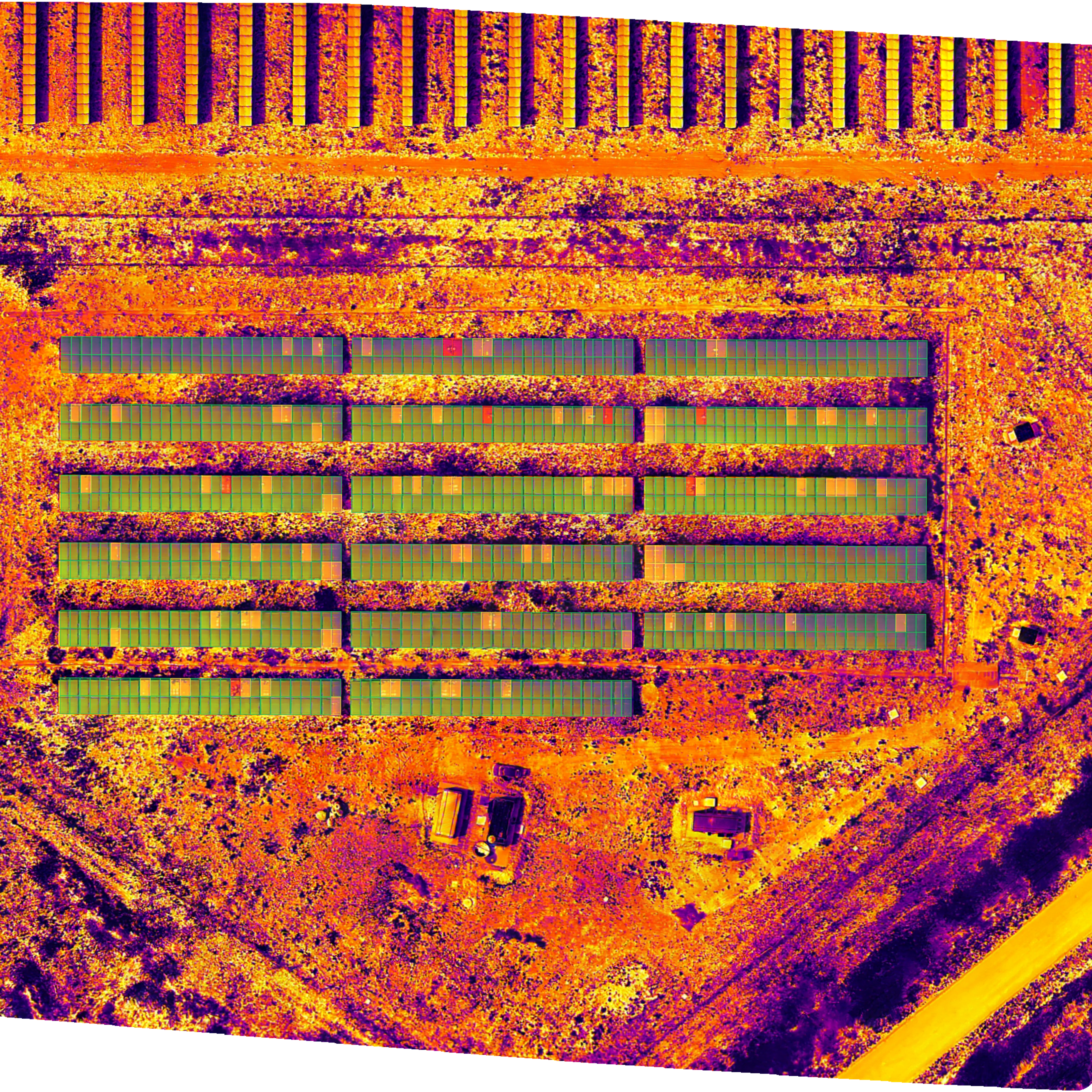 Ortomosaico térmico por drone de uma usina solar, usado para monitoramento com IA na plataforma ZenVision.