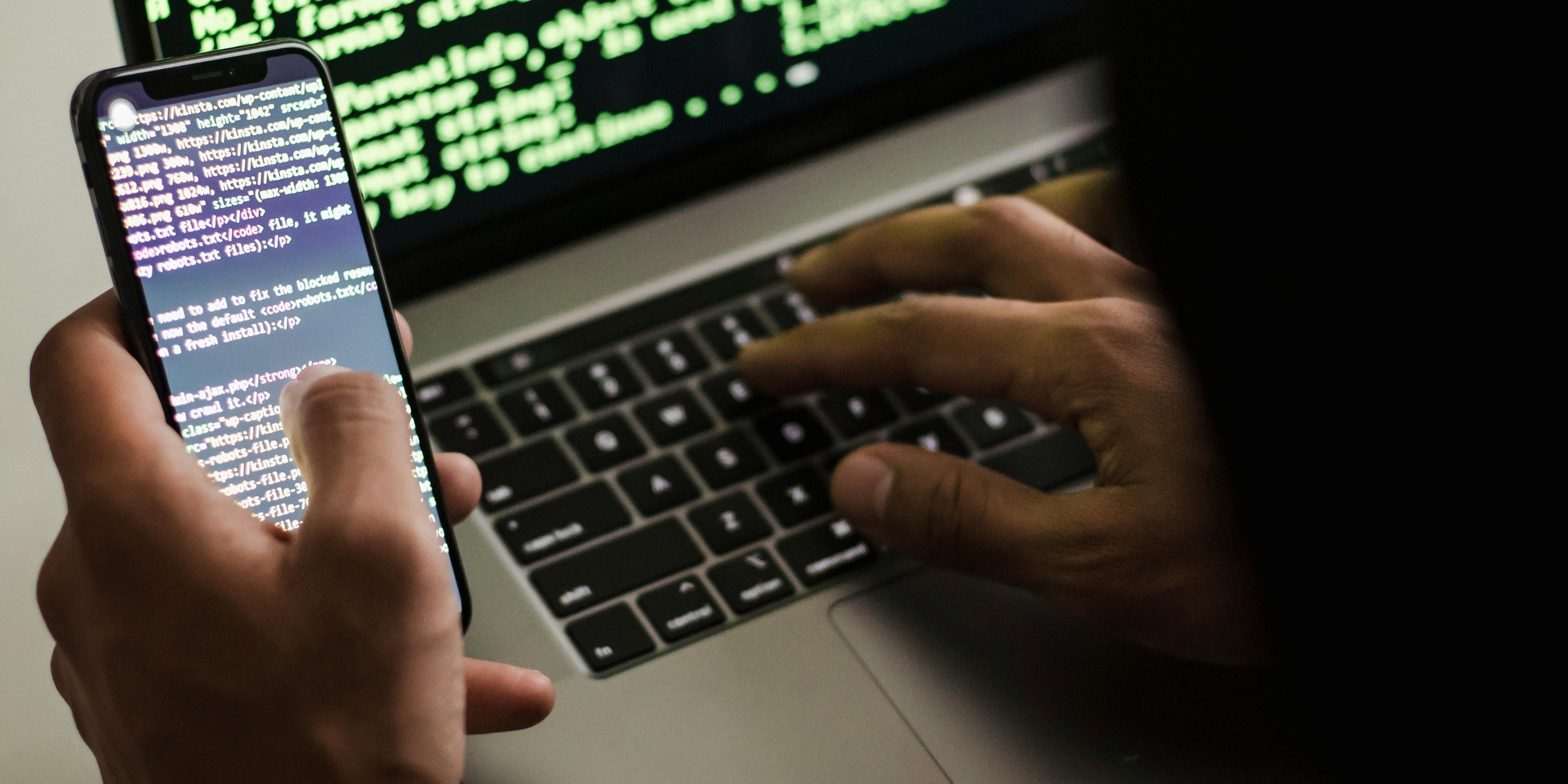 Fraudes telefónicos y digitales: aprende a identificar estafas comunes en WhatsApp, SMS y correos electrónicos
