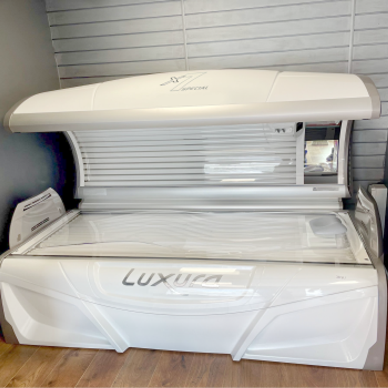 Luxura X7 Special