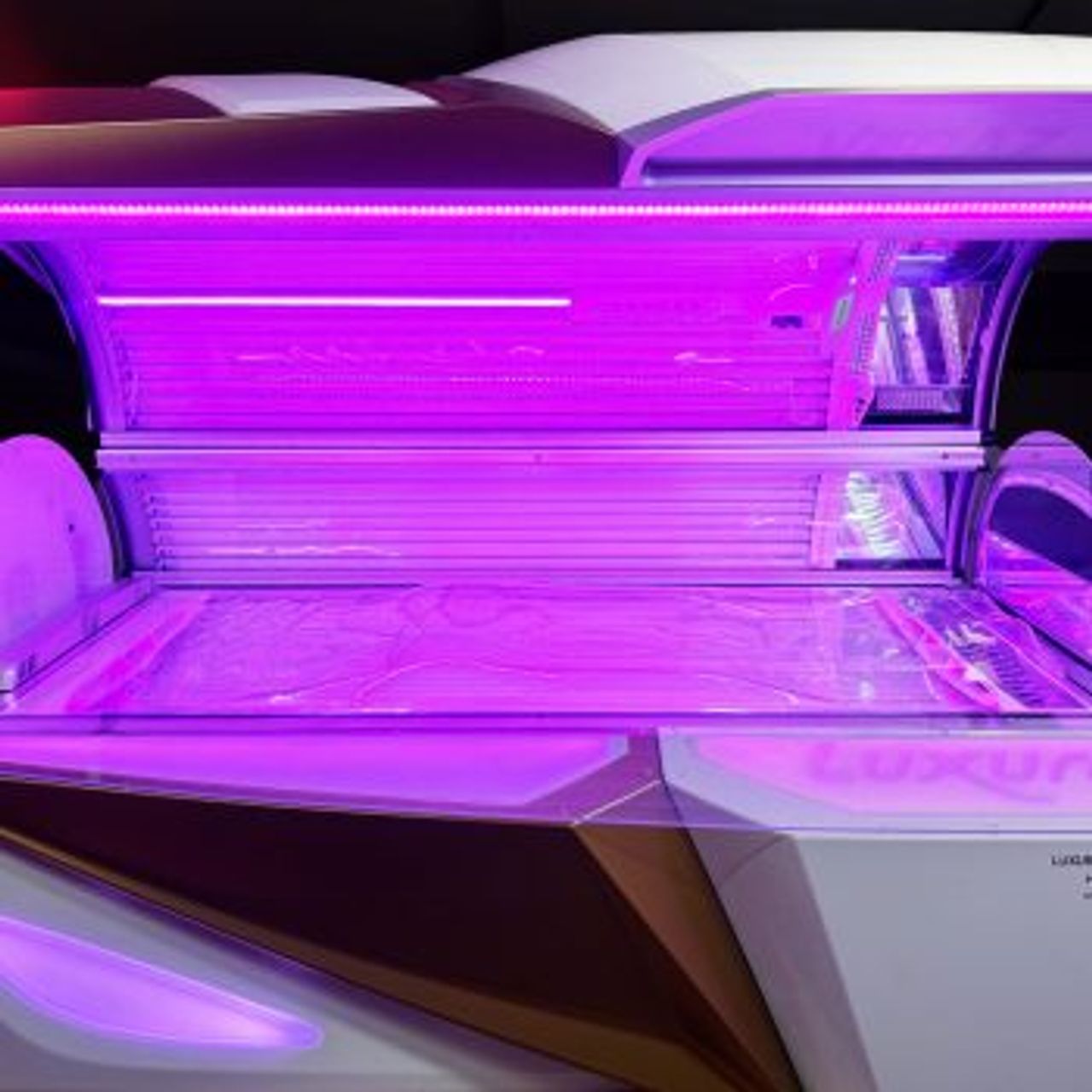 Luxura Vegaz