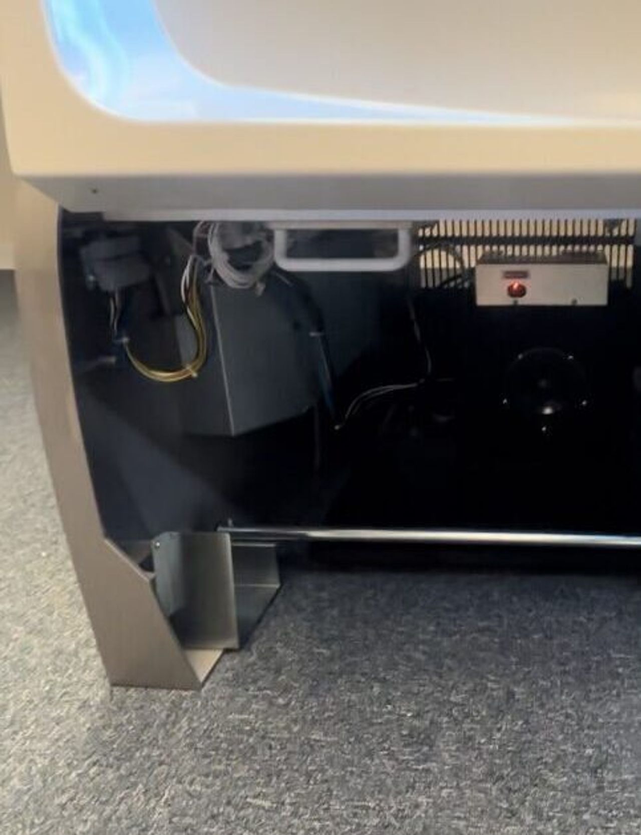 Luxura X7 Filter mat location