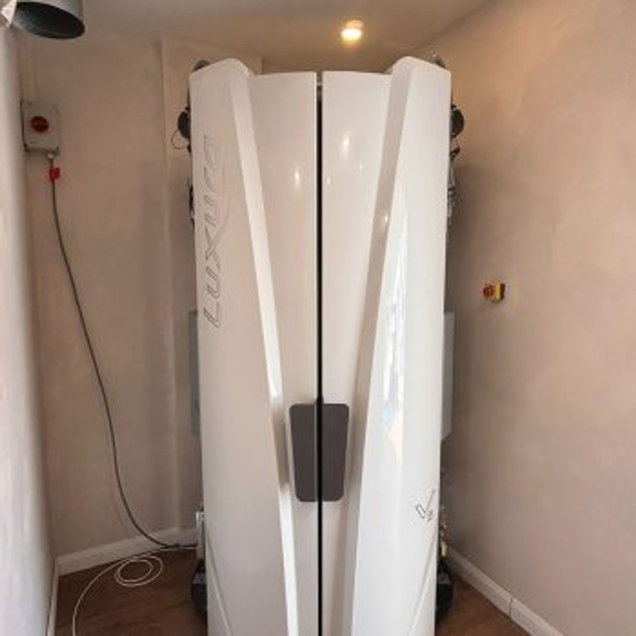 Luxura V6