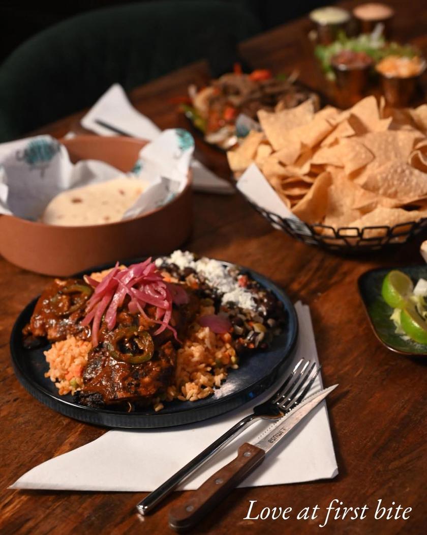 Valentine’s Day at Cantina. 🌮🍹 Good food, strong margaritas, and a table full of your favorite people. Jo…