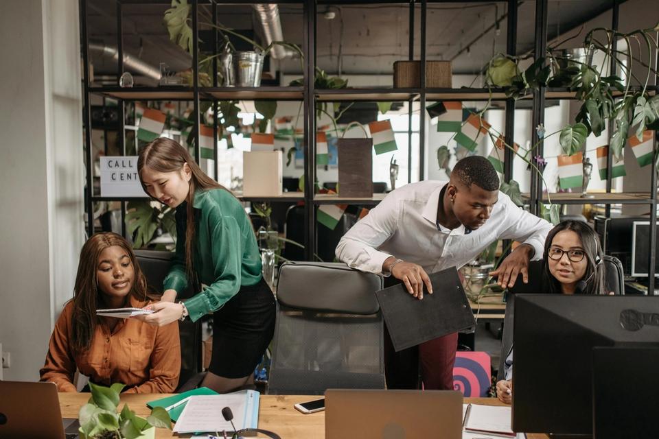 Business Analyst Interview Questions: How to Answer as a Switcher, Internal Candidate, or New Grad