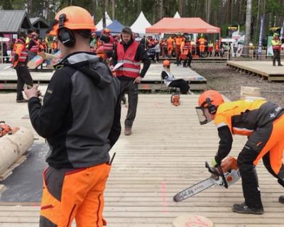 Eline klart til å springe