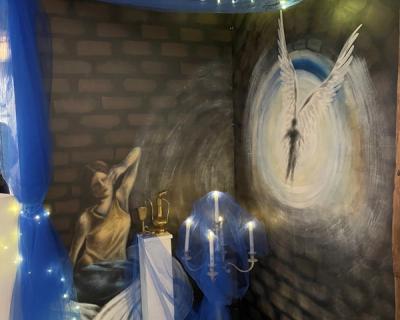 Illustrasjon om Maria som får åpenbaringen om å føde en sønn, Jesusbarnet.