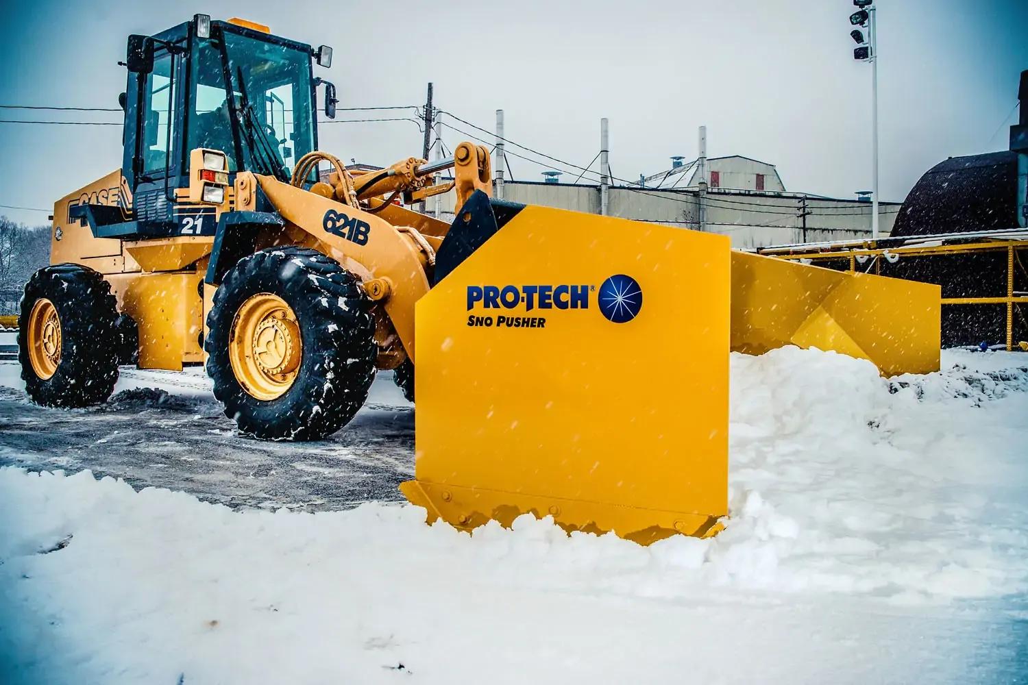 Heavy-duty snow shovel for loader use