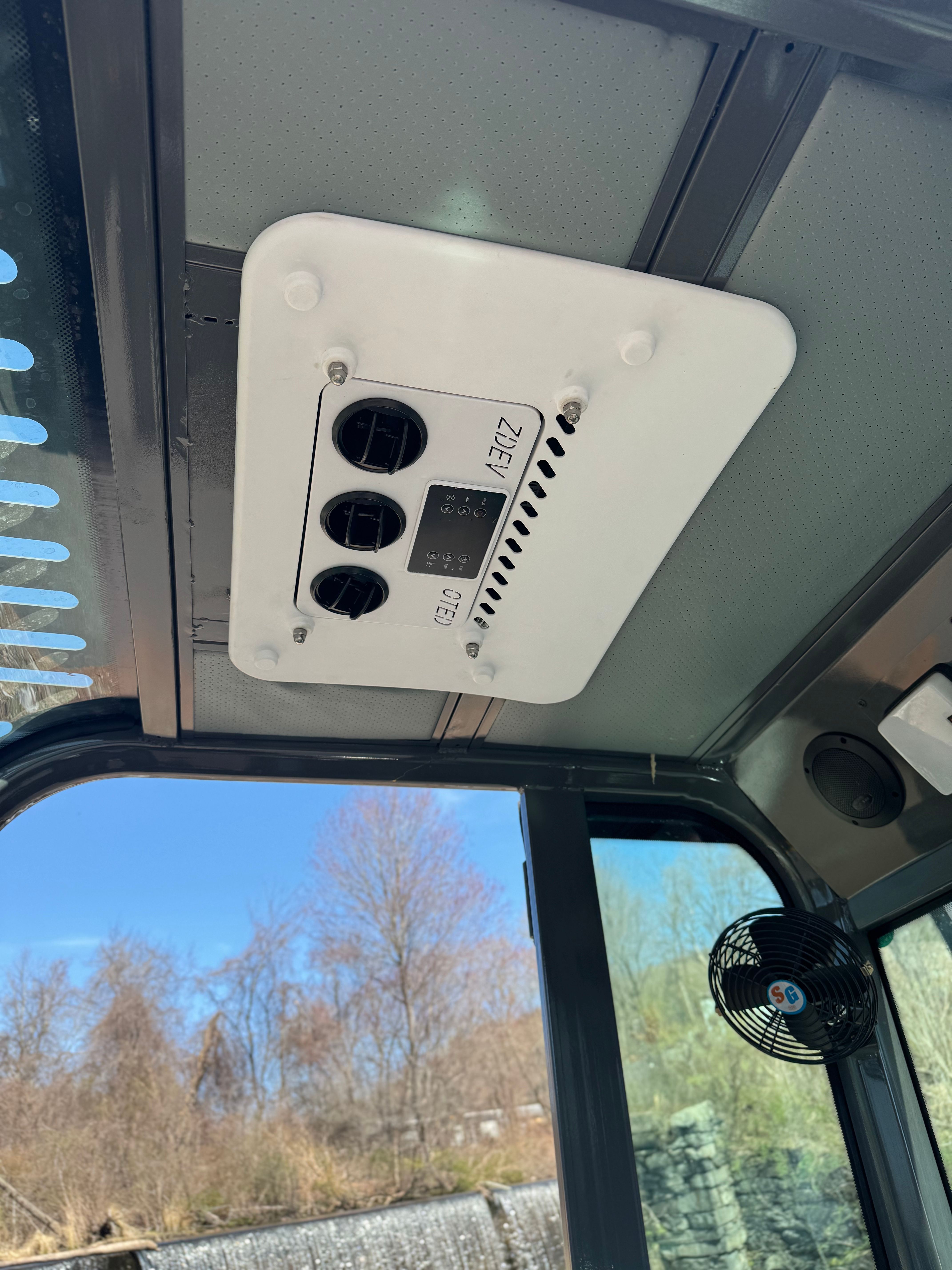  1090 Tele Wheel Loader (Sold) - thumbnail 43