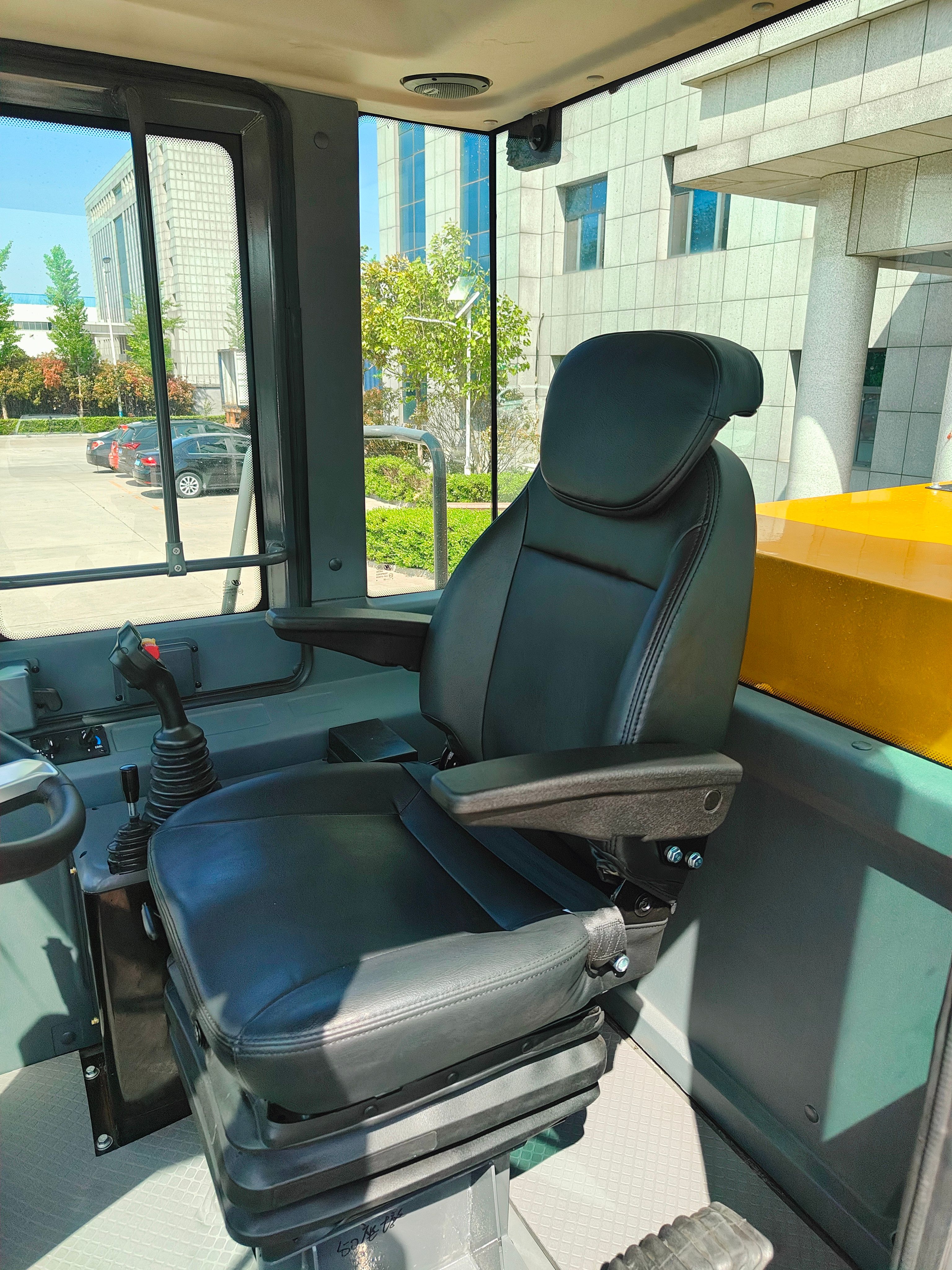 938HD Wheel Loader - thumbnail 37