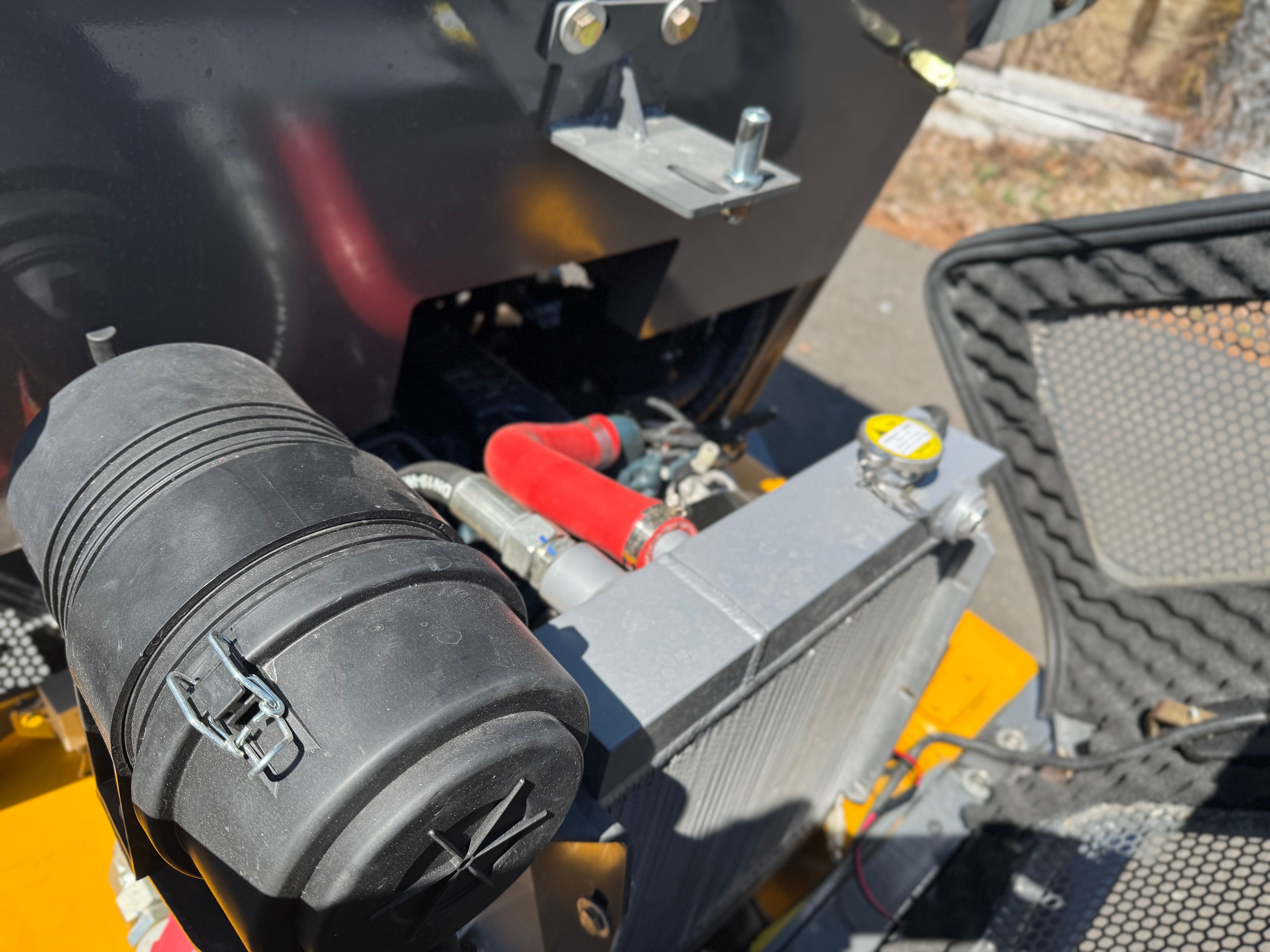 KT 1090 Wheel Loader - view 4