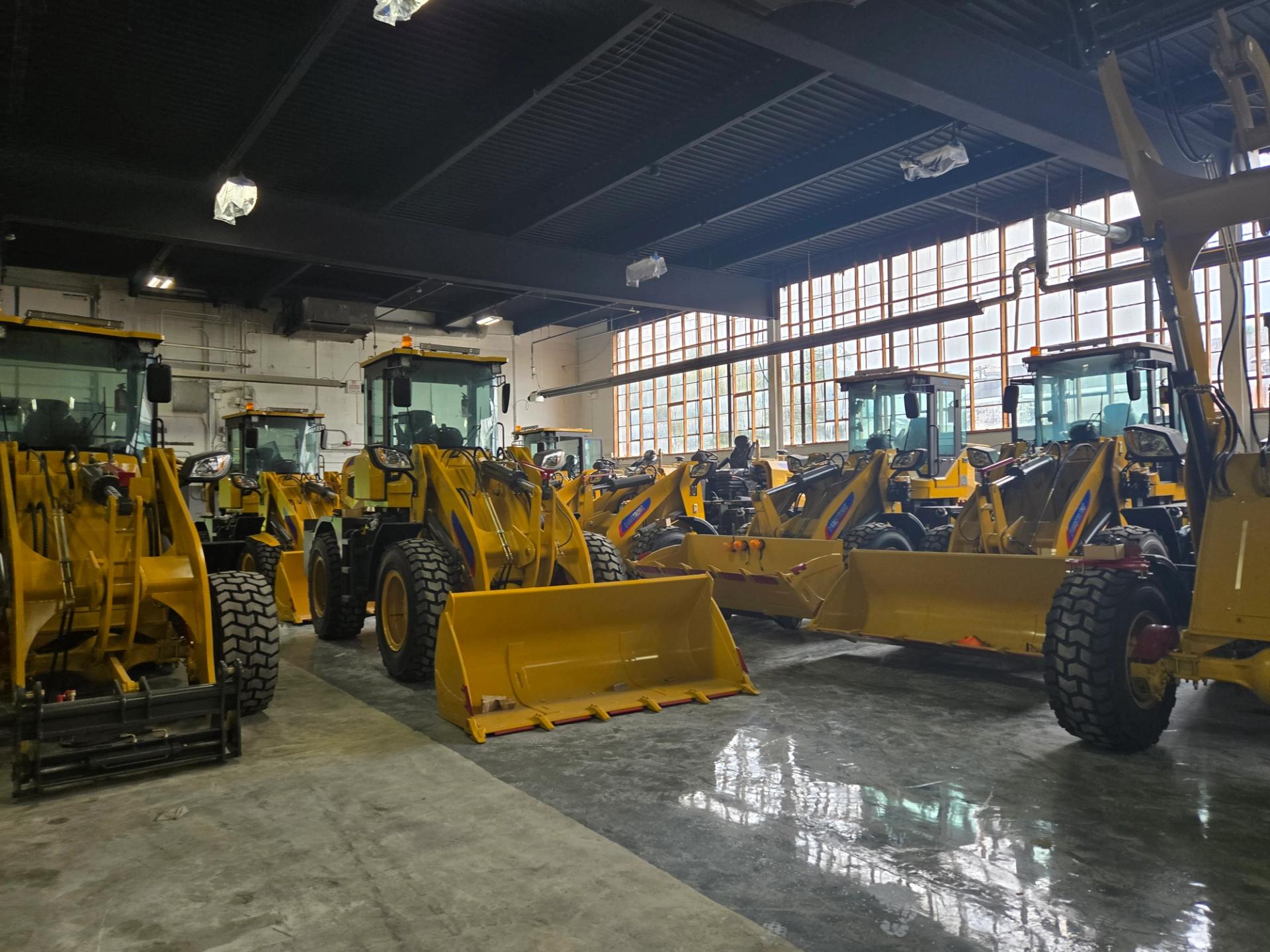 Snow pusher footage while the lights are on