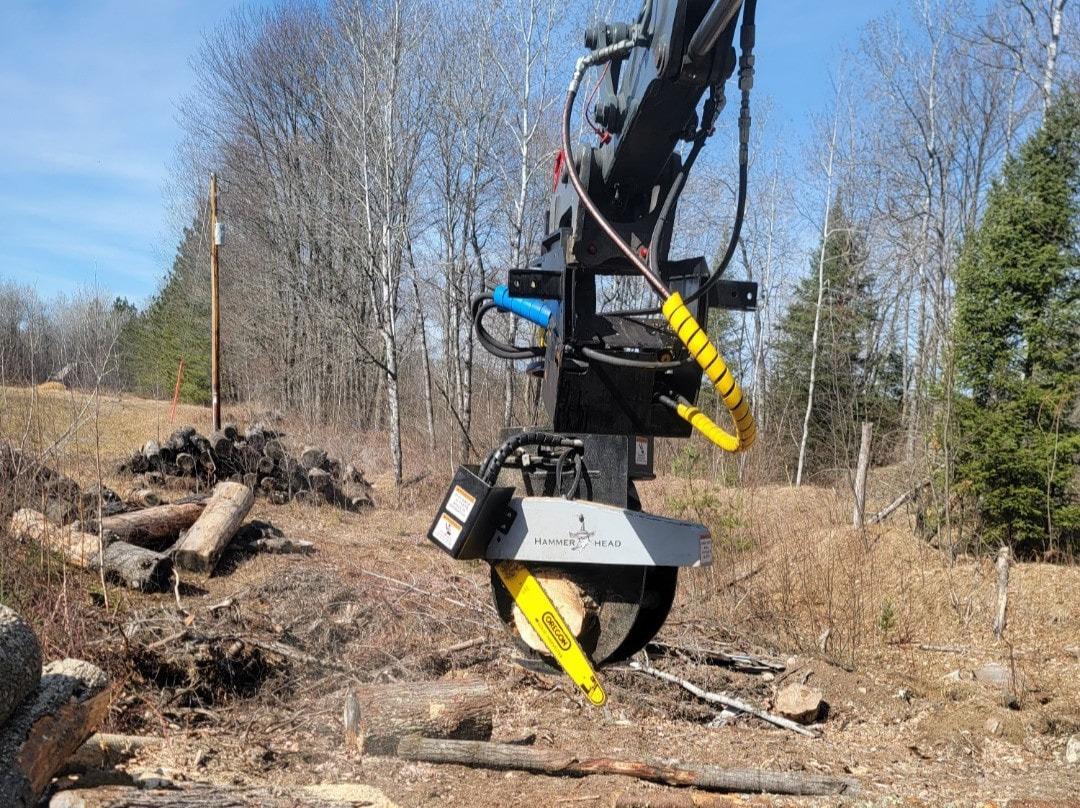 Grasp tool for material handling with loader