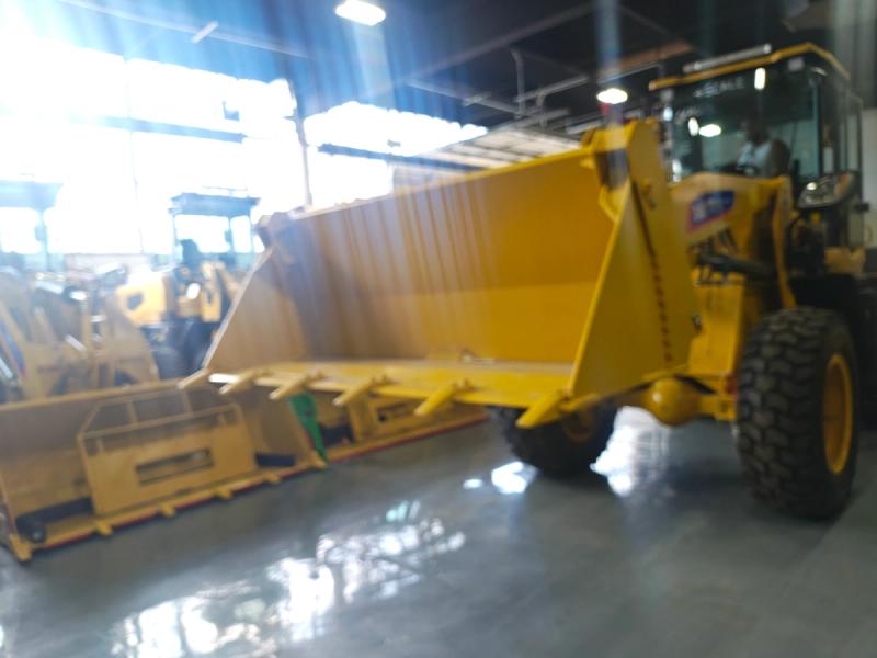 930 4-in-1 Bucket - thumbnail 5