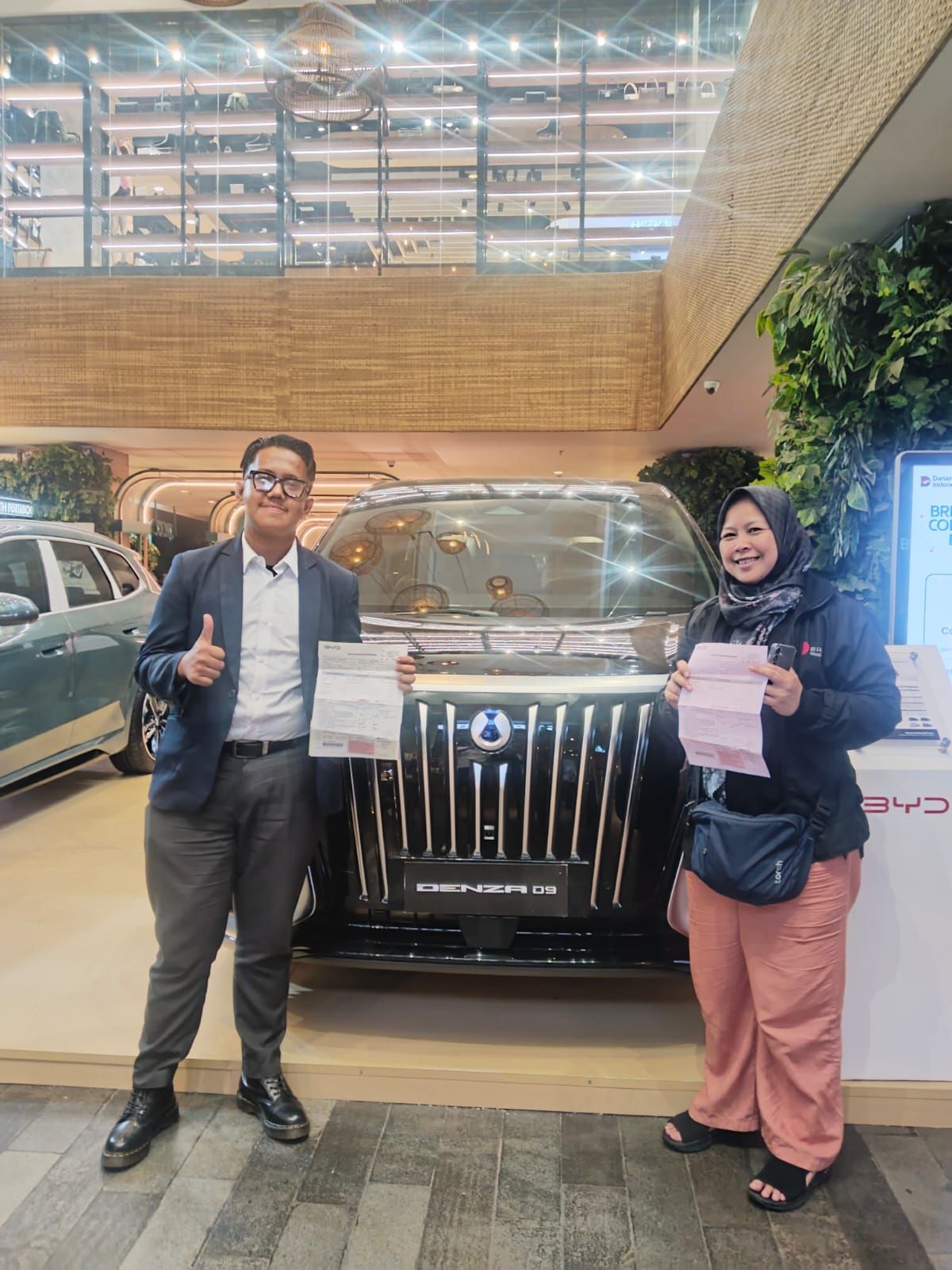 Handover Denza D9 kepada Mrs. AN di Jakarta Utara