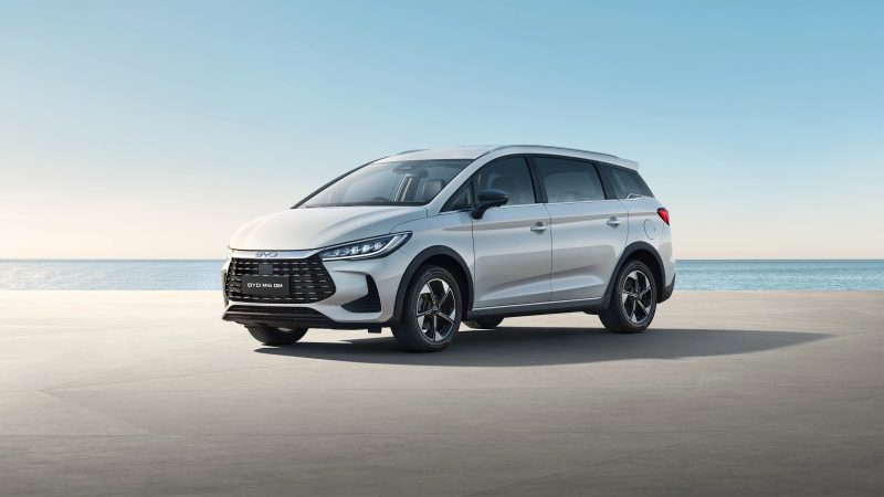 Harga BYD M6 DM-i 2026: Varian, Spesifikasi, Kelebihan & Test Drive