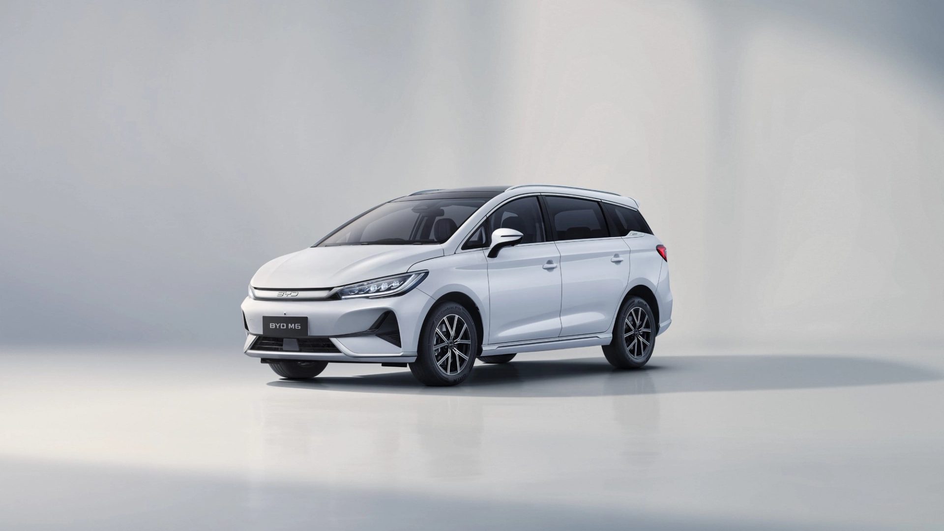 Biaya Kepemilikan Mobil Listrik BYD vs Bensin di Jakarta